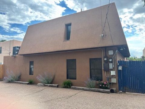 Photo of 1043 E Don Diego Avenue # E, Santa Fe, NM 87505 (MLS # 1094320)
