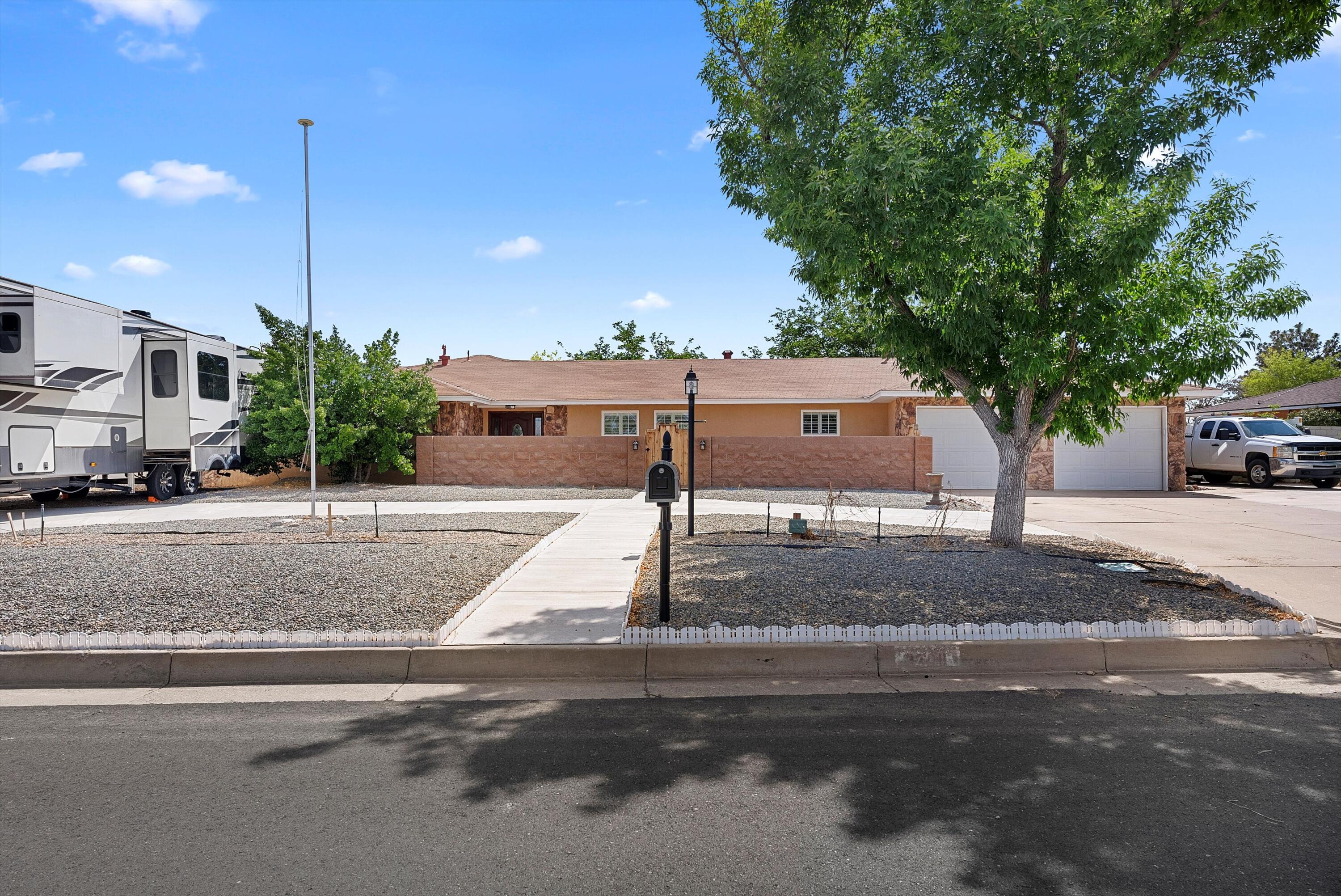 3708 Saint Andrews Drive SE