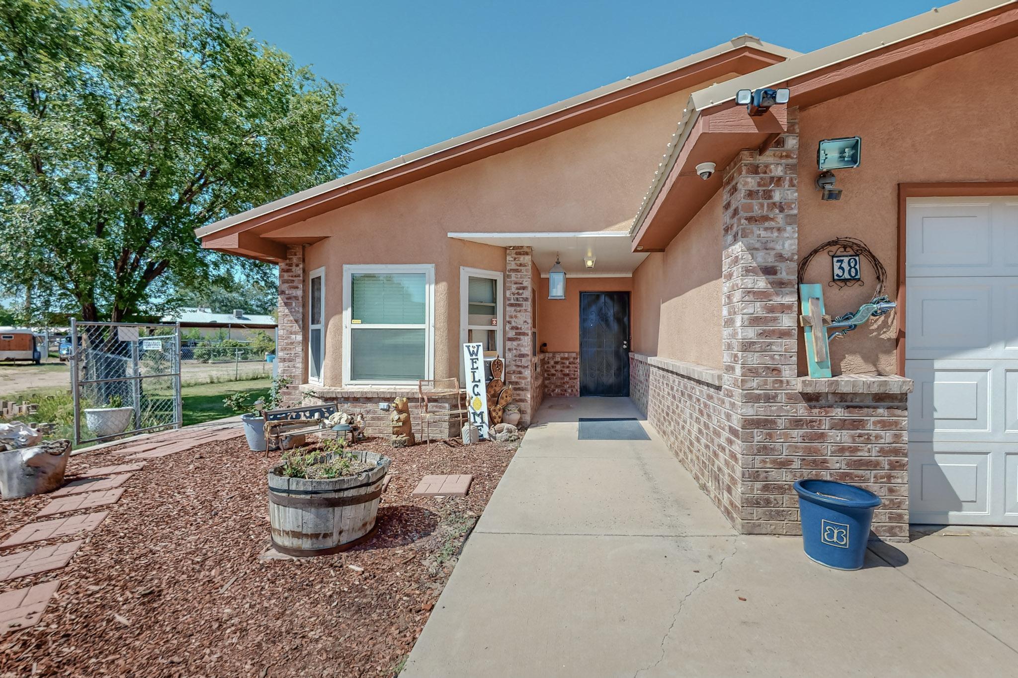 38 Bennett Road, Los Lunas, New Mexico image 2