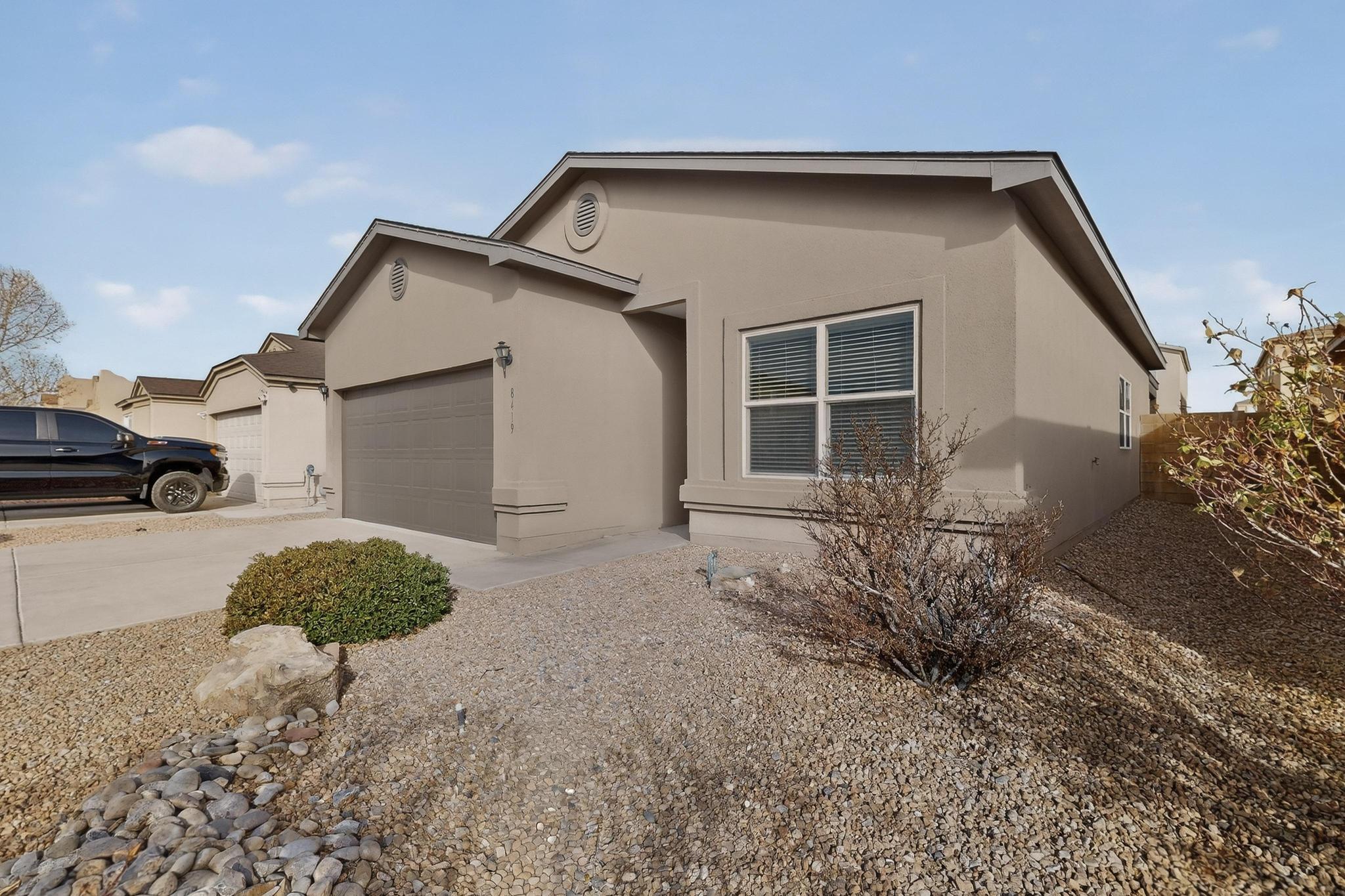 8419 Llano Vista Avenue SW