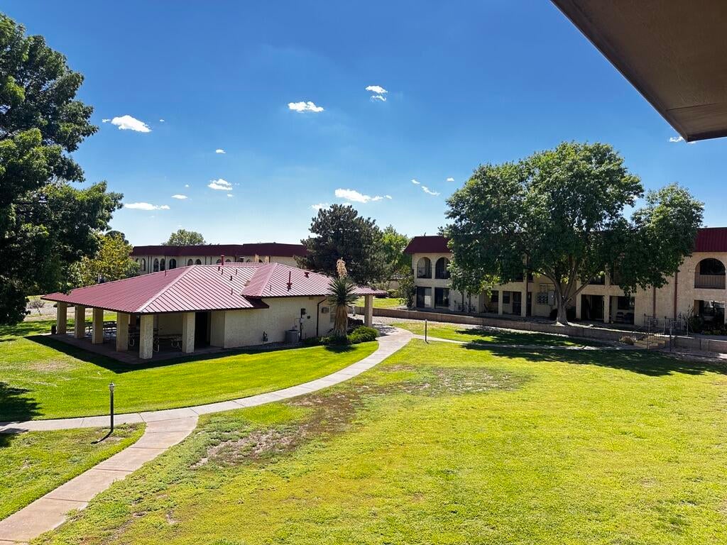 819 Country Club Drive SE APT 2B