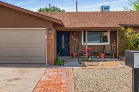 2405 Hiawatha Drive NE Albuquerque NM 87112