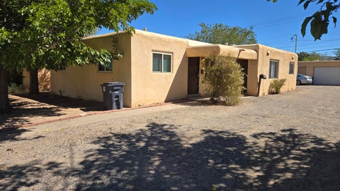 Homes For Sale - 620 San Pedro Drive<br/> Albuquerque, NM 87108