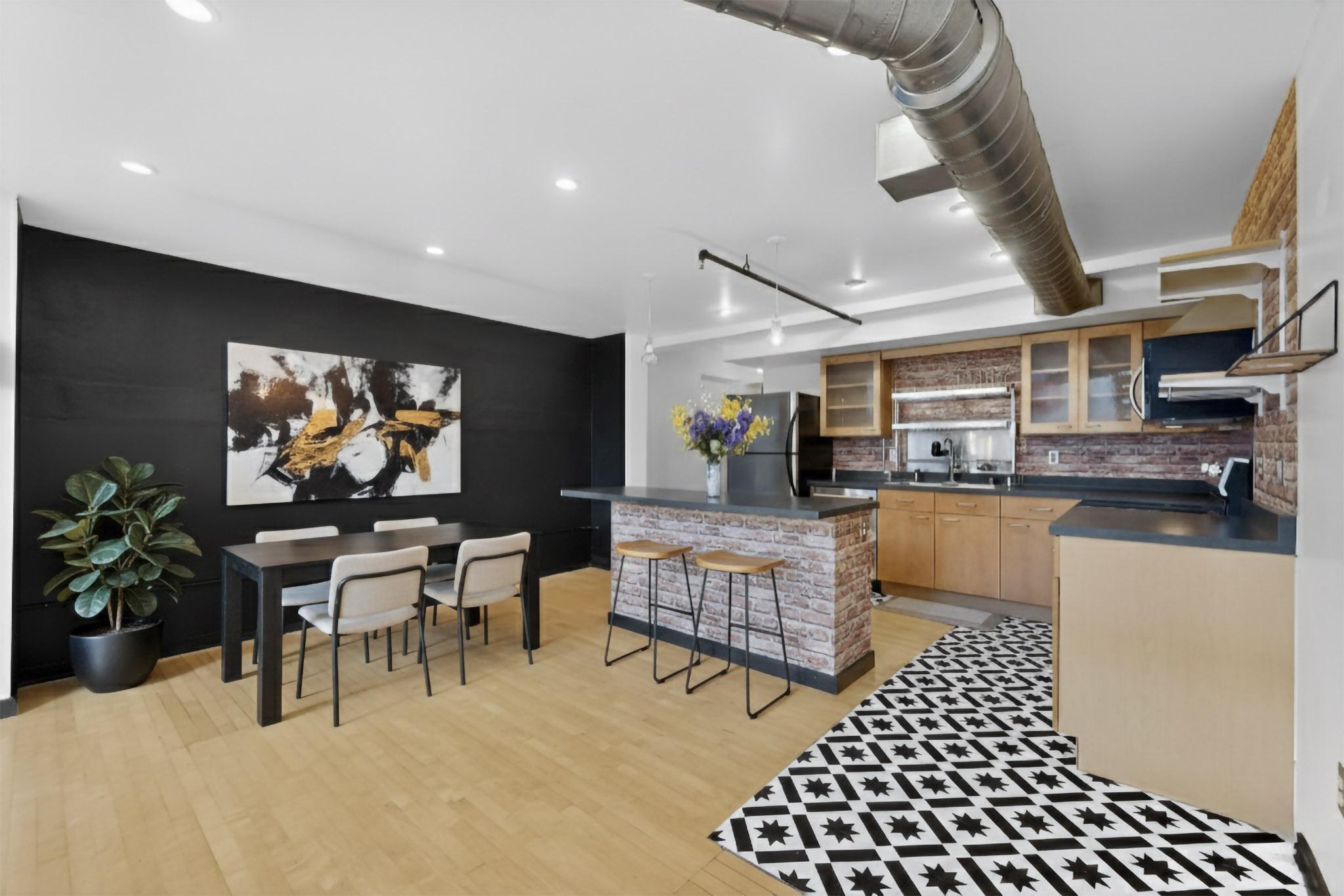 300 Tijeras Avenue NE APT 105