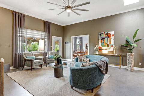 Photo of 2205 VIA SEVILLE Road NW, Albuquerque, NM 87104 (MLS # 1088776)