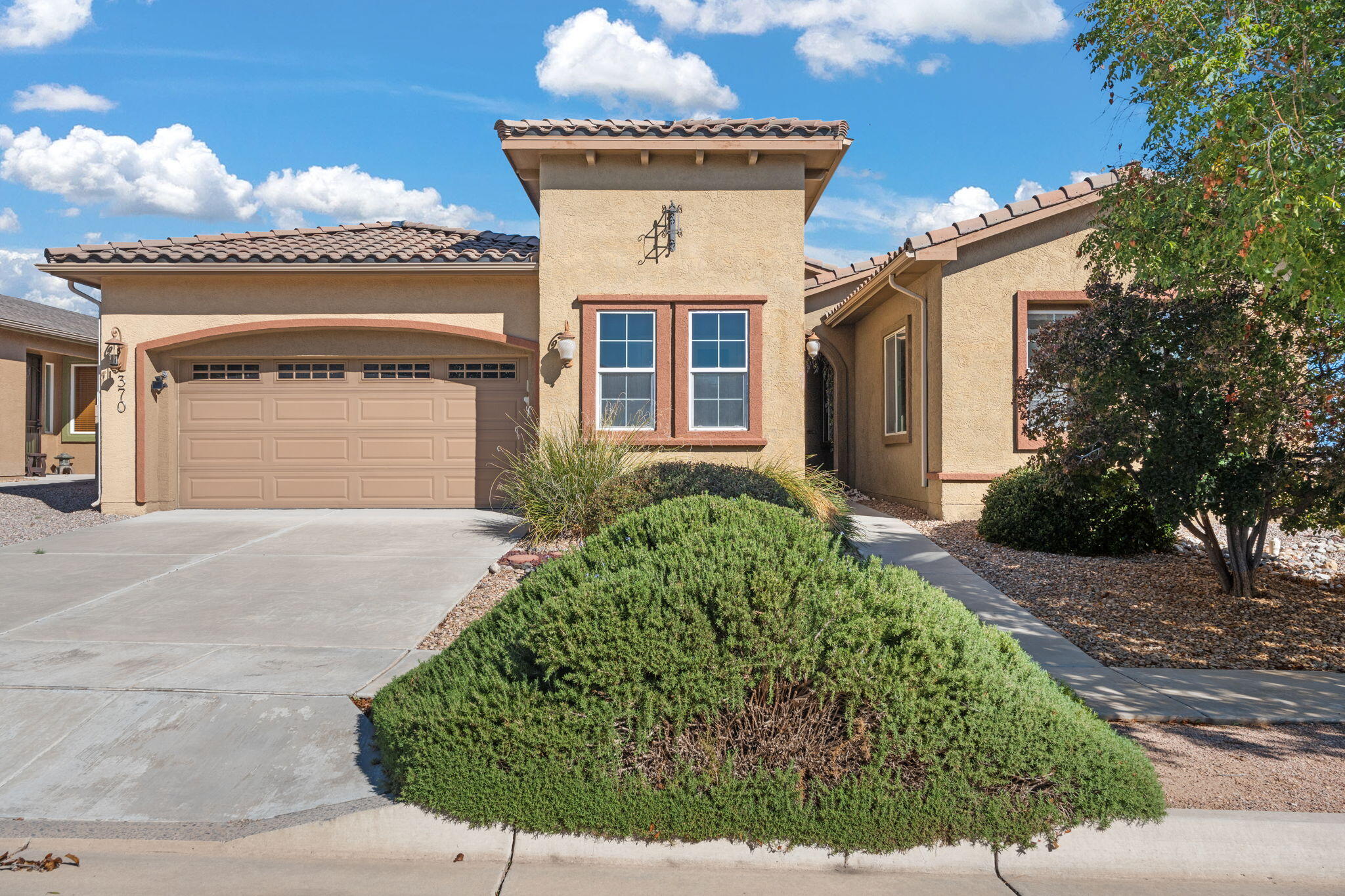 370 Zuni River Circle SW