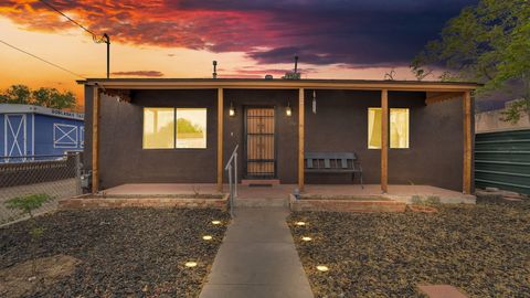 Photo of 432 La Vega Drive SW, Albuquerque, NM 87105 (MLS # 1101755)