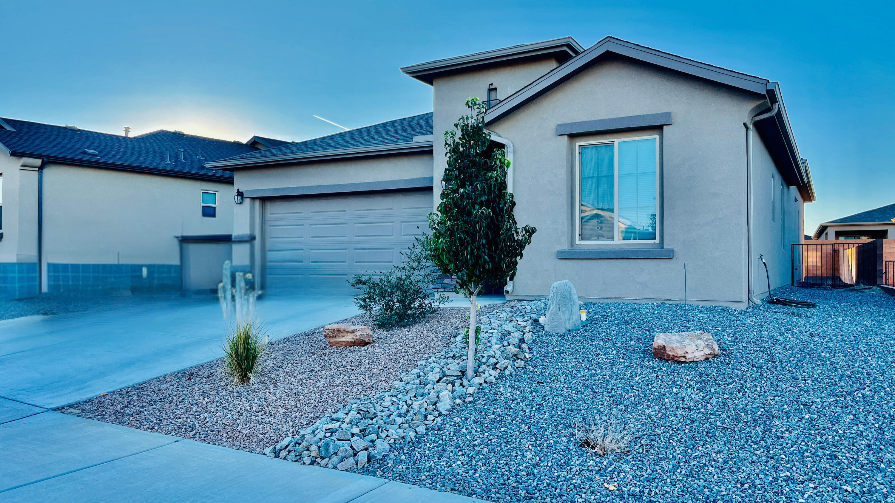 255 Adeline Avenue, Los Lunas, New Mexico image 1