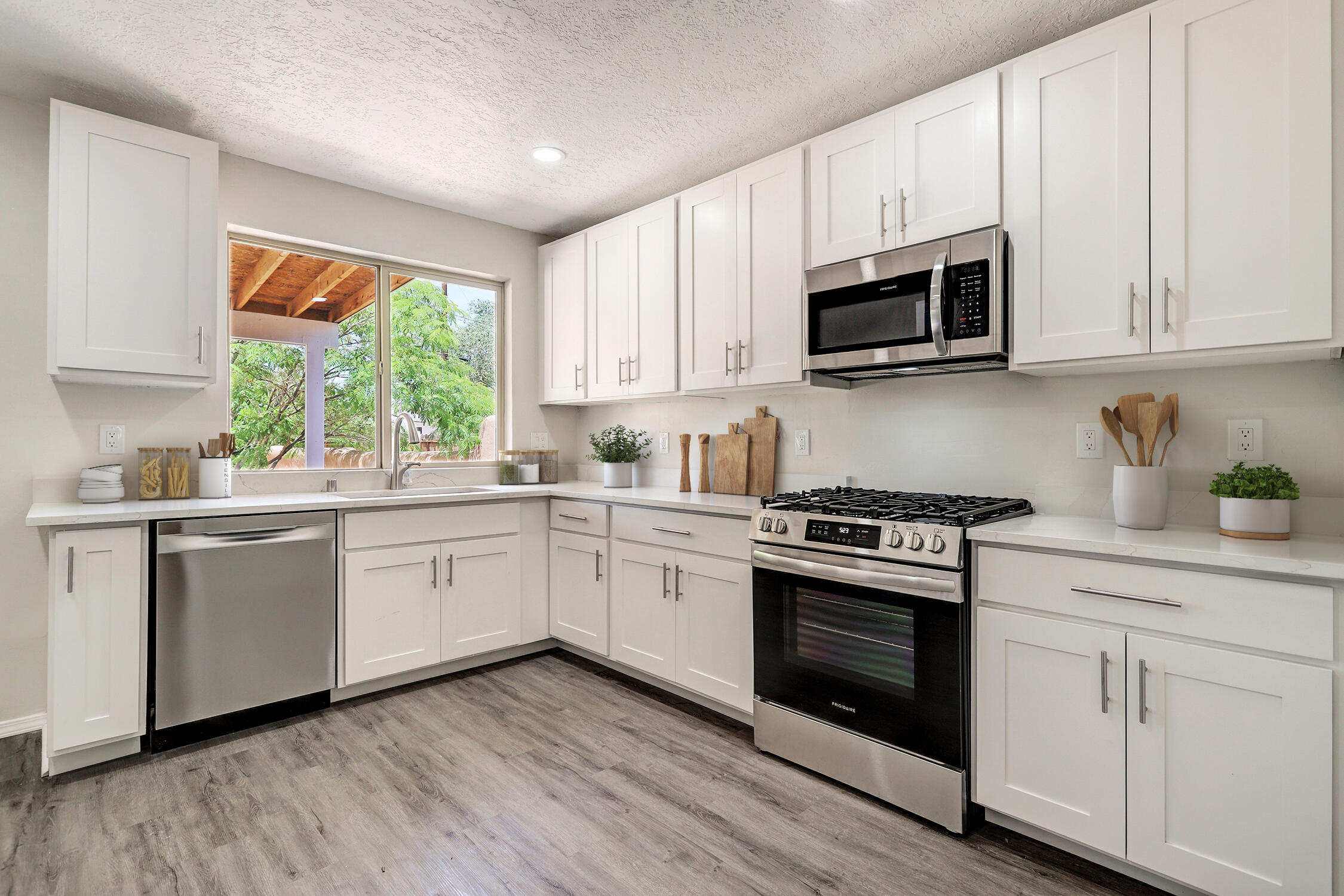 1029 Forrester Street, Albuquerque, New Mexico image 3
