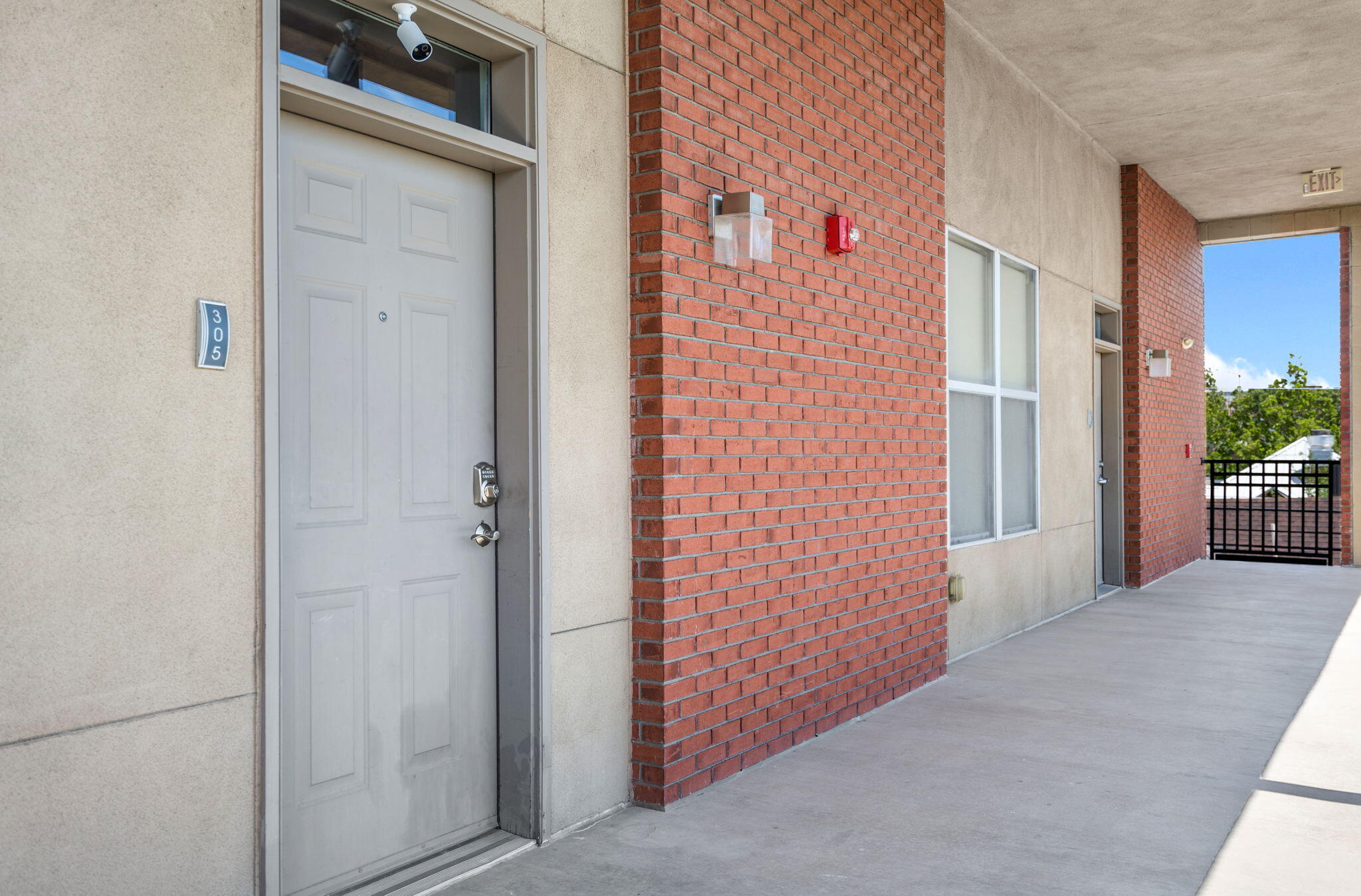 400 Central Avenue SE 305 305