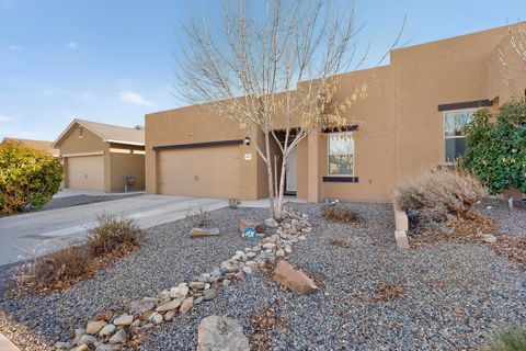 Photo of 9832 Sacate Blanco Avenue SW, Albuquerque, NM 87121 (MLS # 1100306)