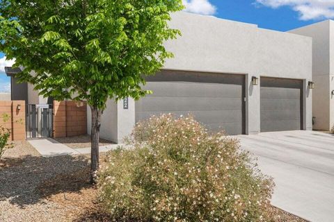 Homes For Sale - 2422 Lynn Road<br/> Rio Rancho, NM 87124