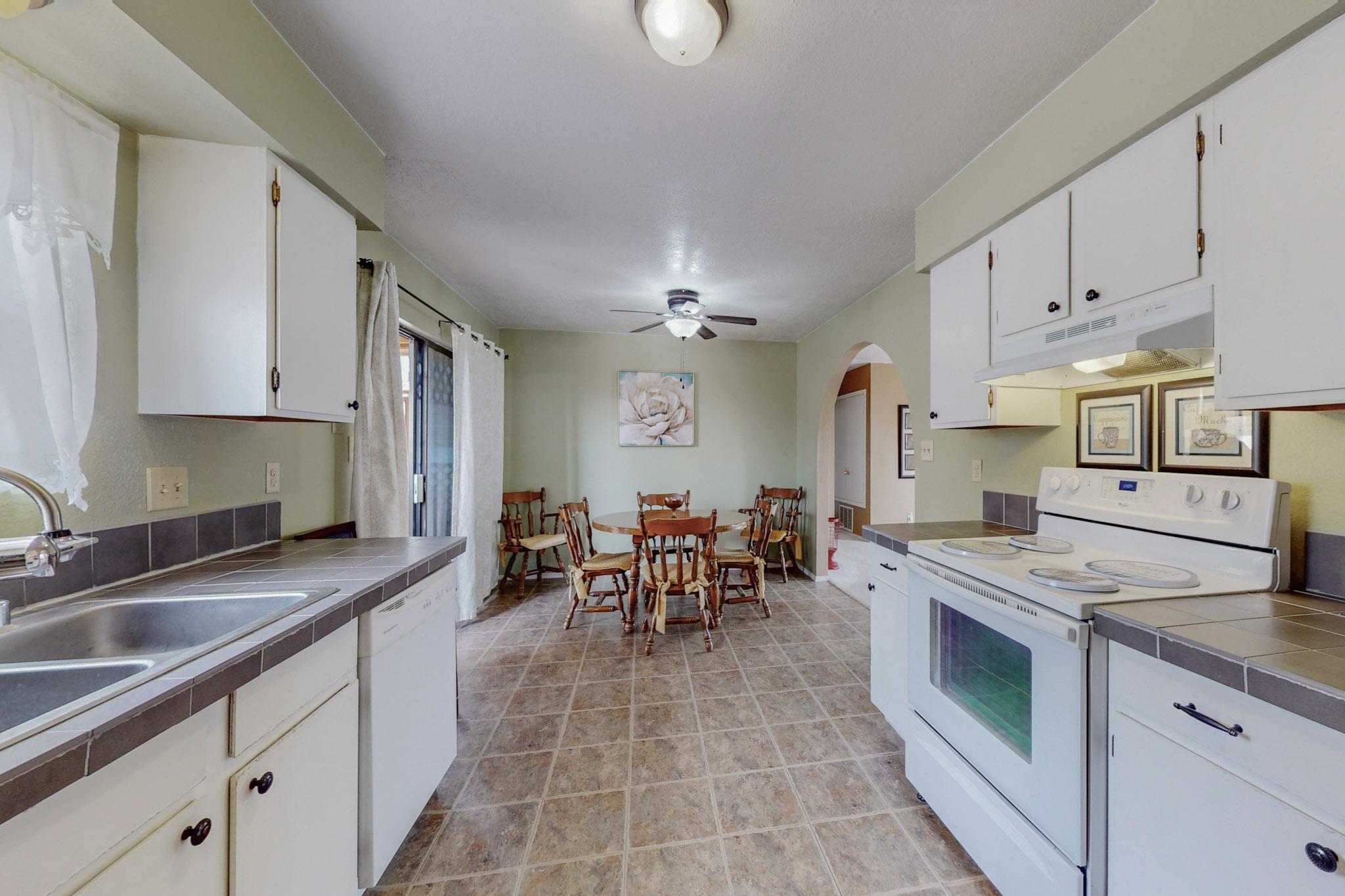 1351 Algodones Court, Rio Rancho, New Mexico image 6
