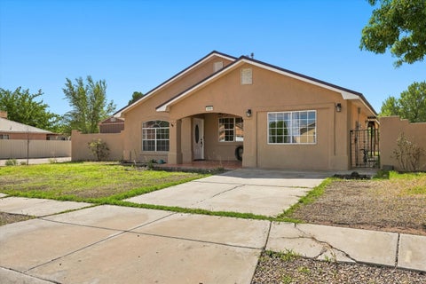 Homes For Sale - 800 Sean Avenue<br/> Socorro, NM 87801