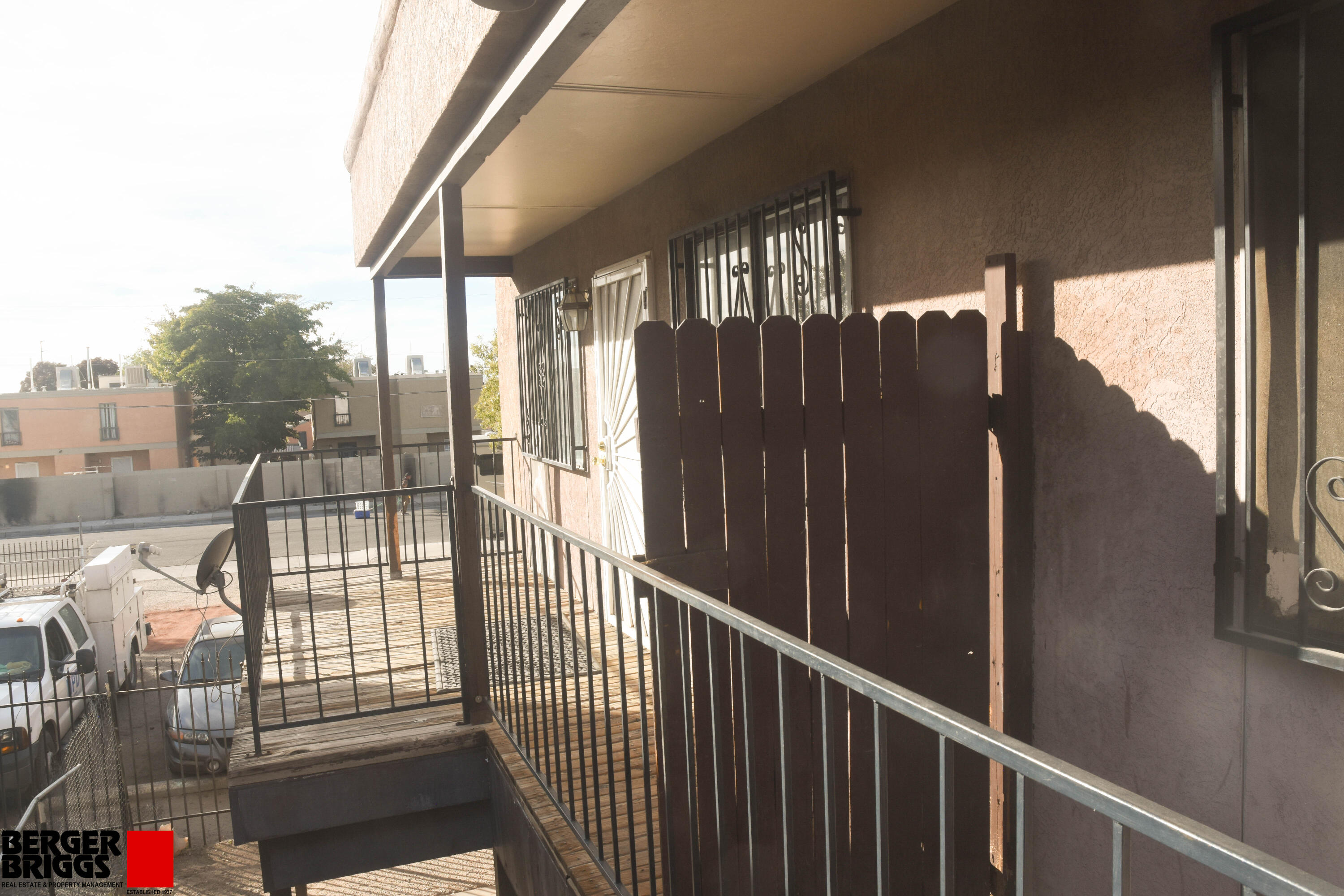 134 S Rhode Island Street SE