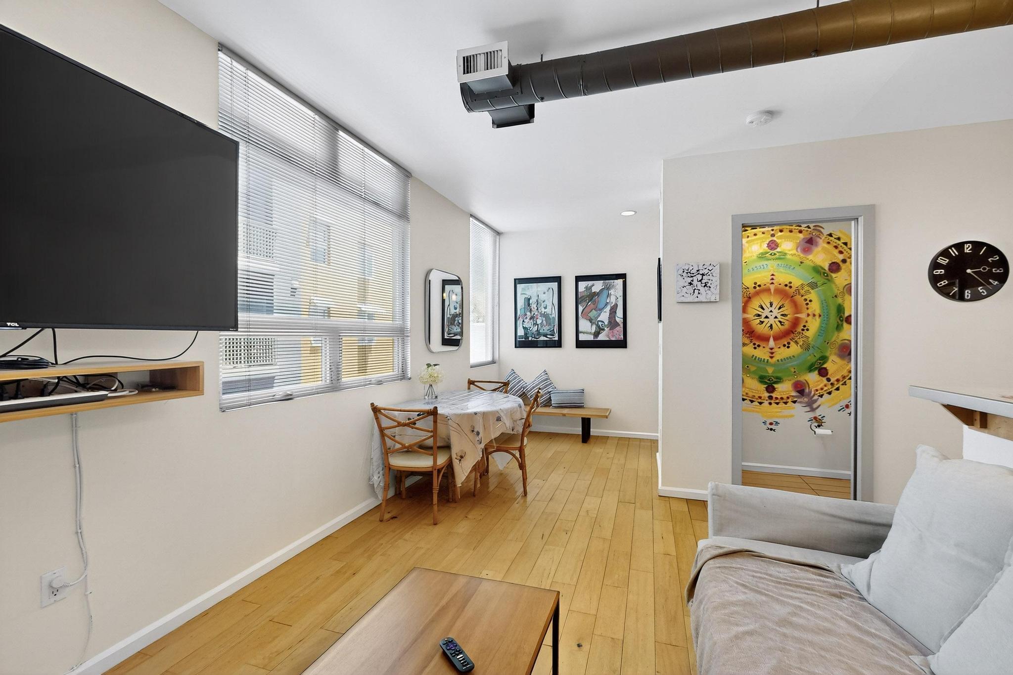 343 Platinum Street SW