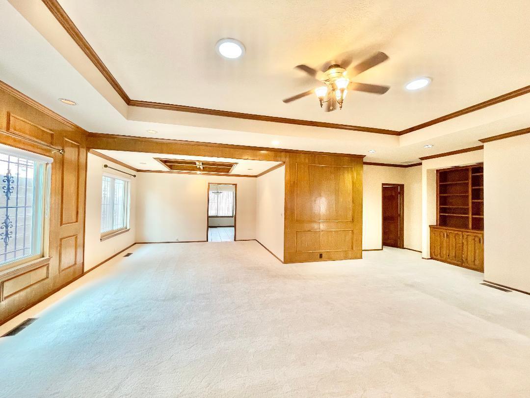 9214 Admiral Lowell Place NE