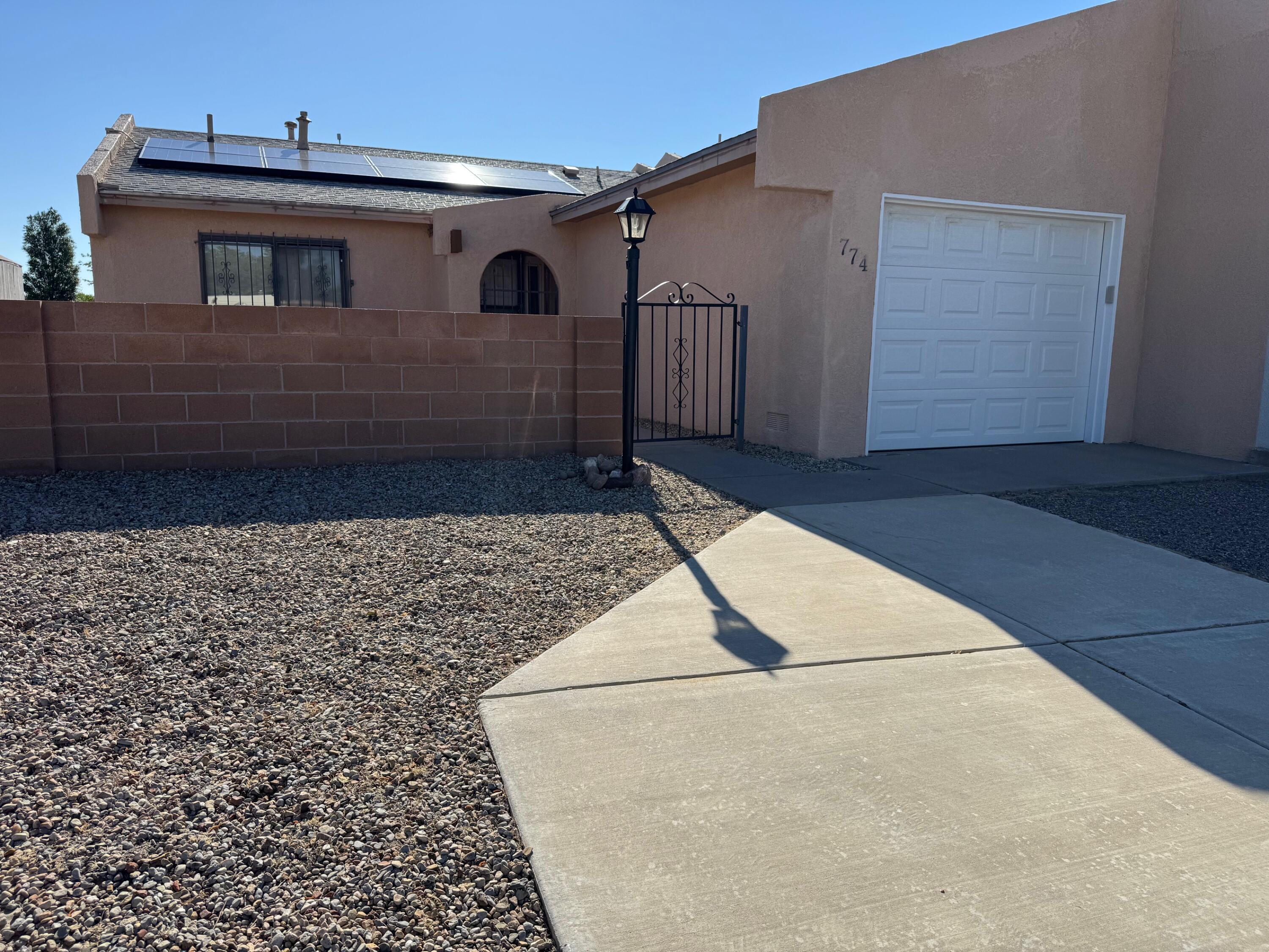 774 Stallion Road, Rio Rancho, New Mexico image 1