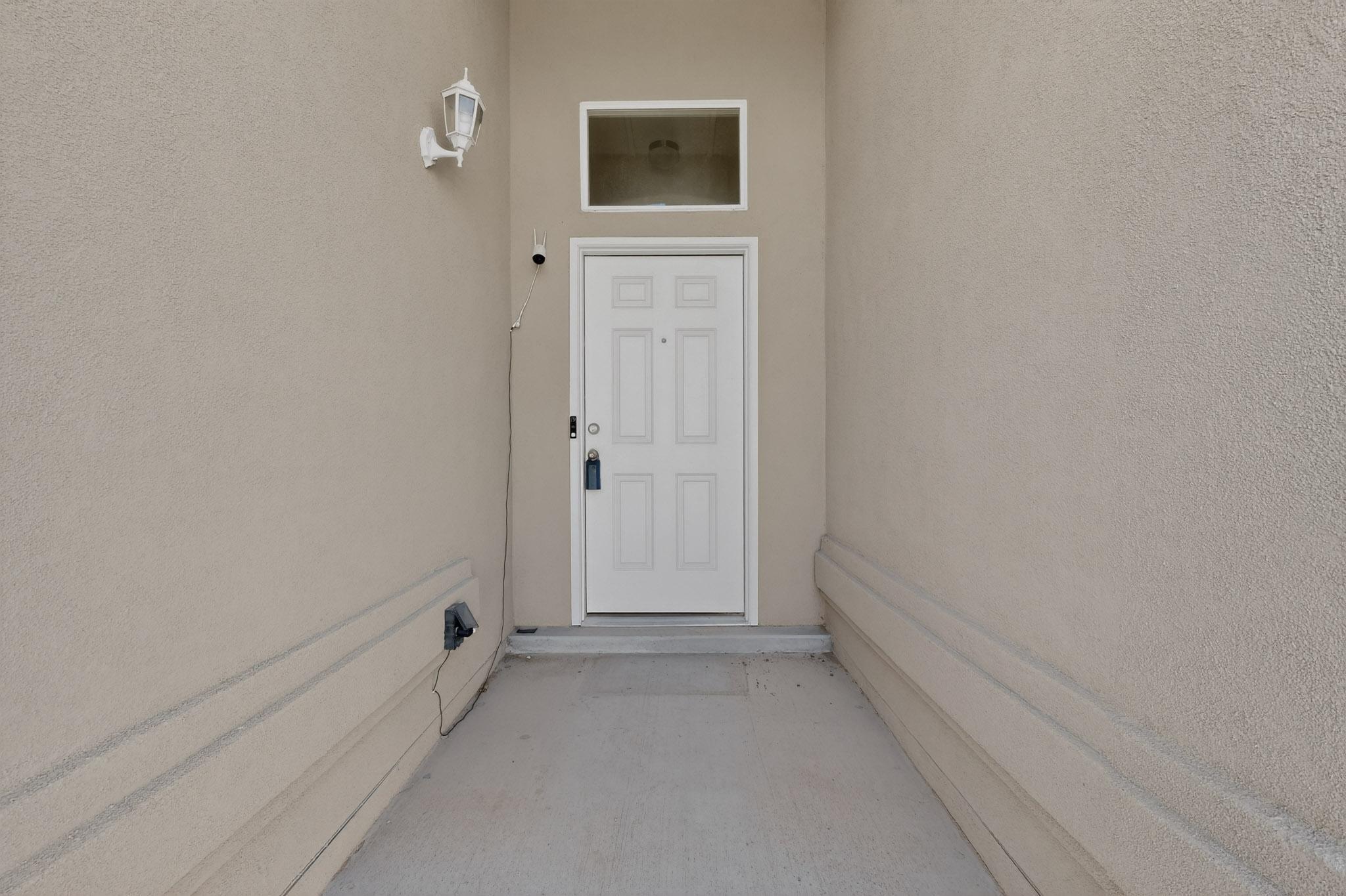 103 Oakwood Court SW