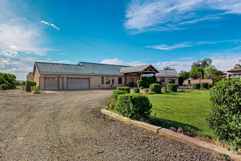 17 LLANITO Road Bernalillo NM 87004