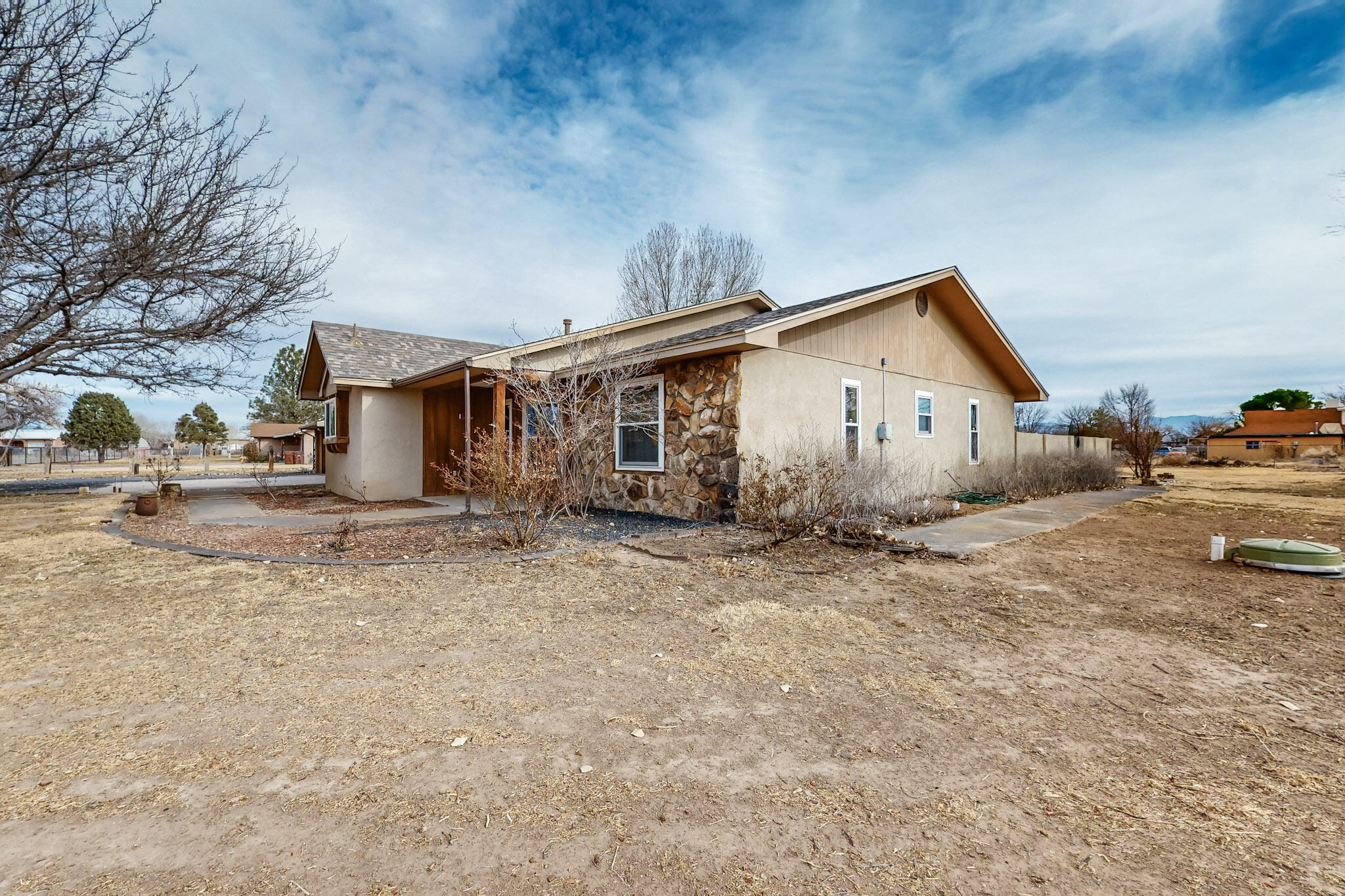 1075 Mcnew Lane, Bosque Farms, New Mexico image 2