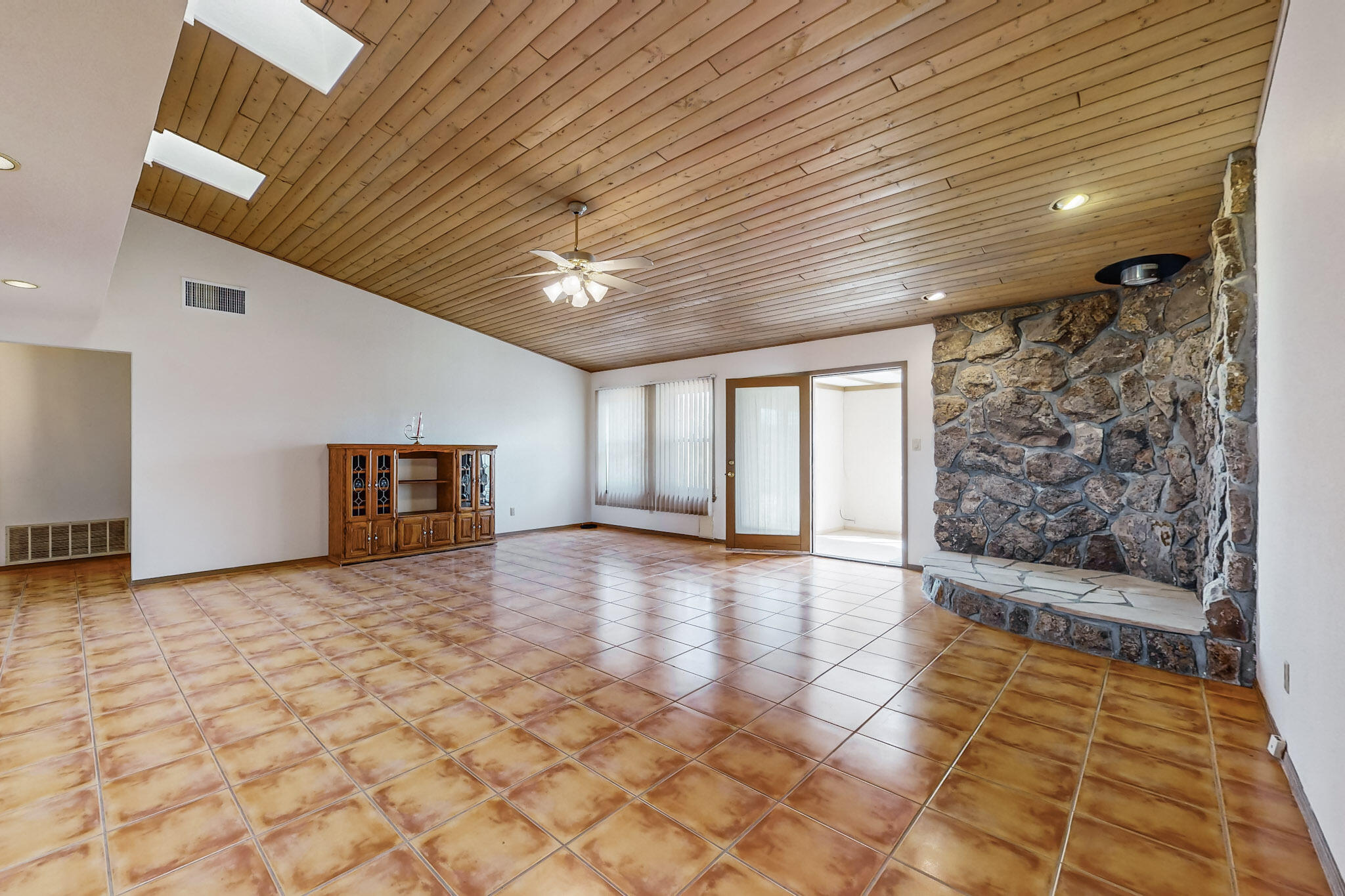 1075 Mcnew Lane, Bosque Farms, New Mexico image 8