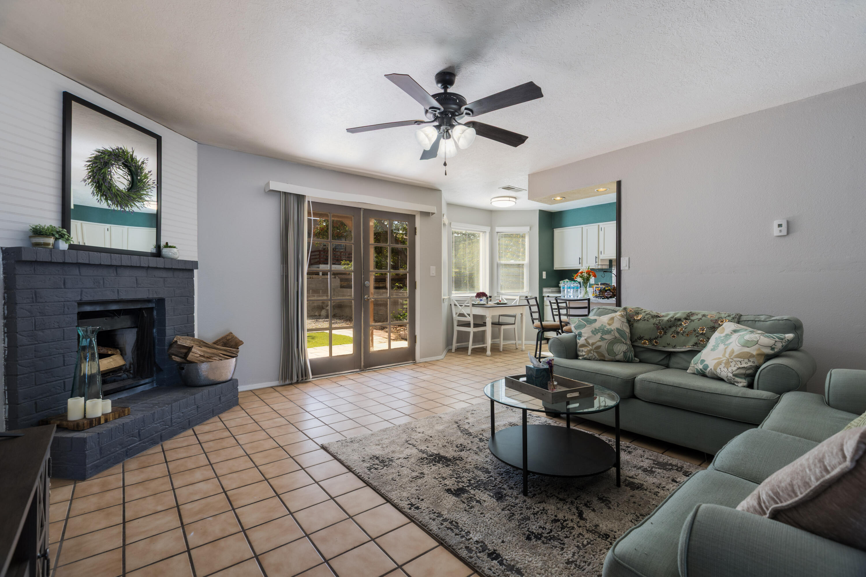 Albuquerque, New Mexico 87123, United States, 2 Bedrooms Bedrooms, ,3 BathroomsBathrooms,Residential,Active,228940