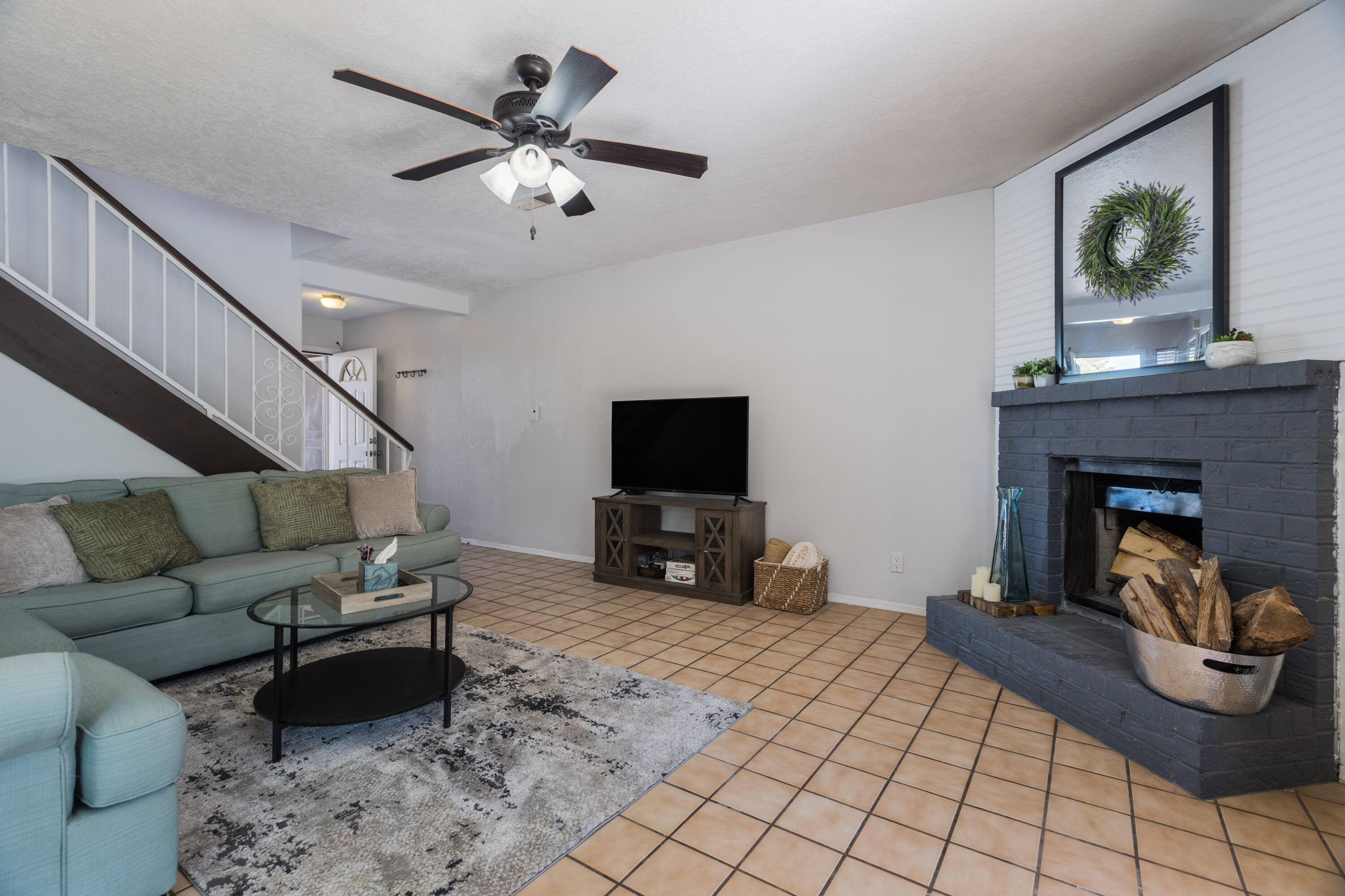 Albuquerque, New Mexico 87123, United States, 2 Bedrooms Bedrooms, ,3 BathroomsBathrooms,Residential,Active,228940