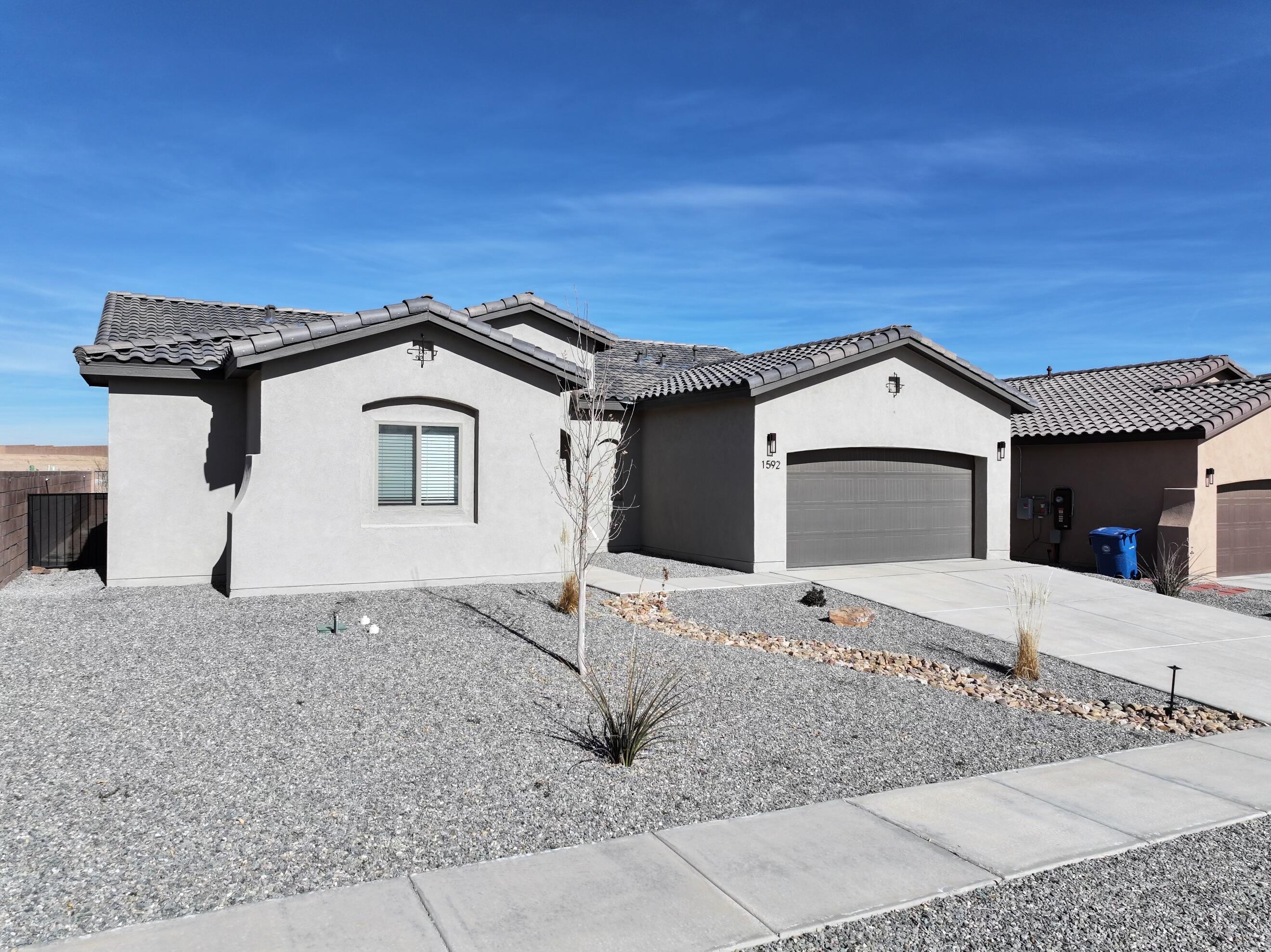 1592 Valle De Colores Street NW