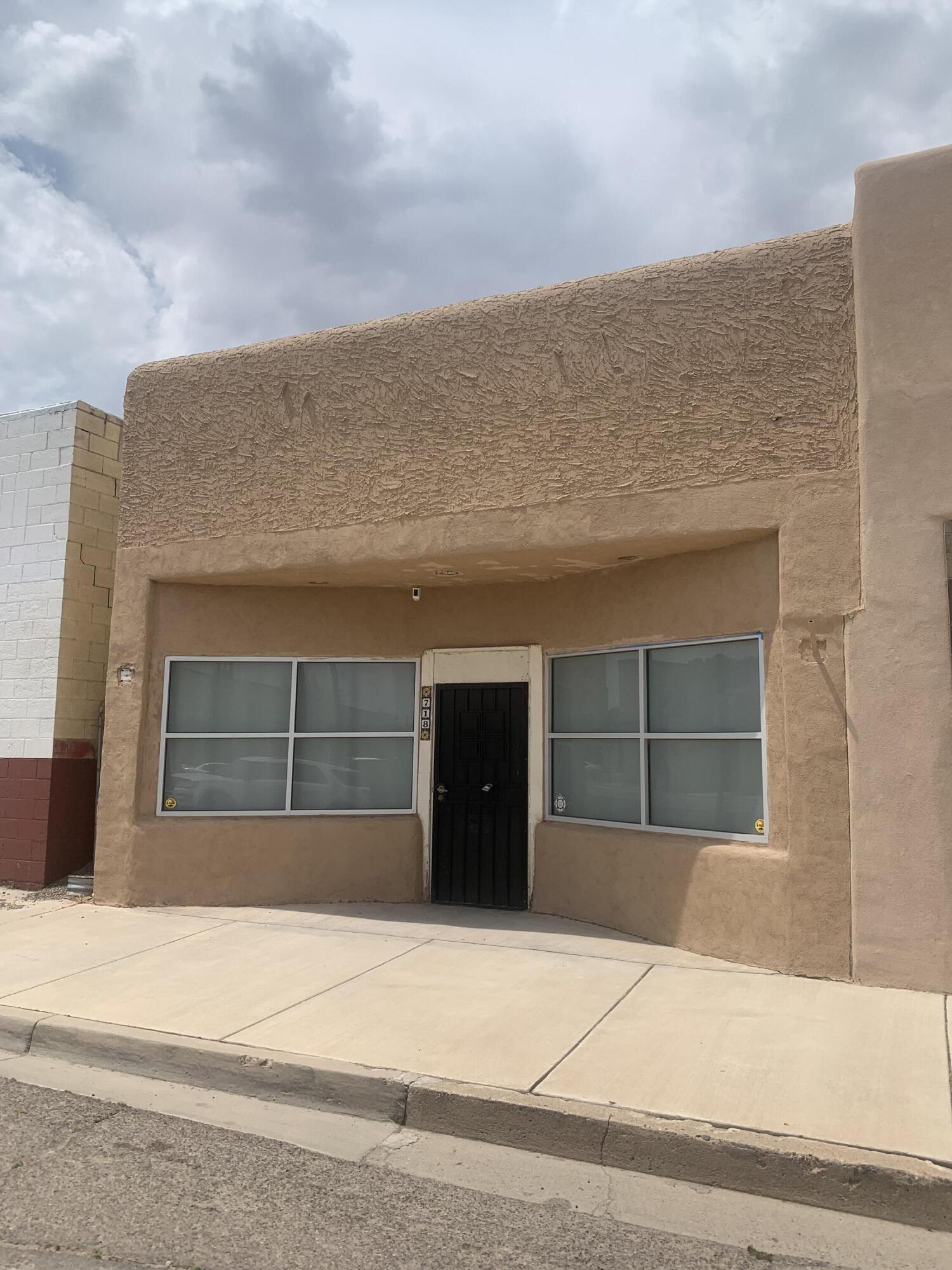 Photo 1 of 30 — 718 Dalies Avenue, Belen, NM 87002