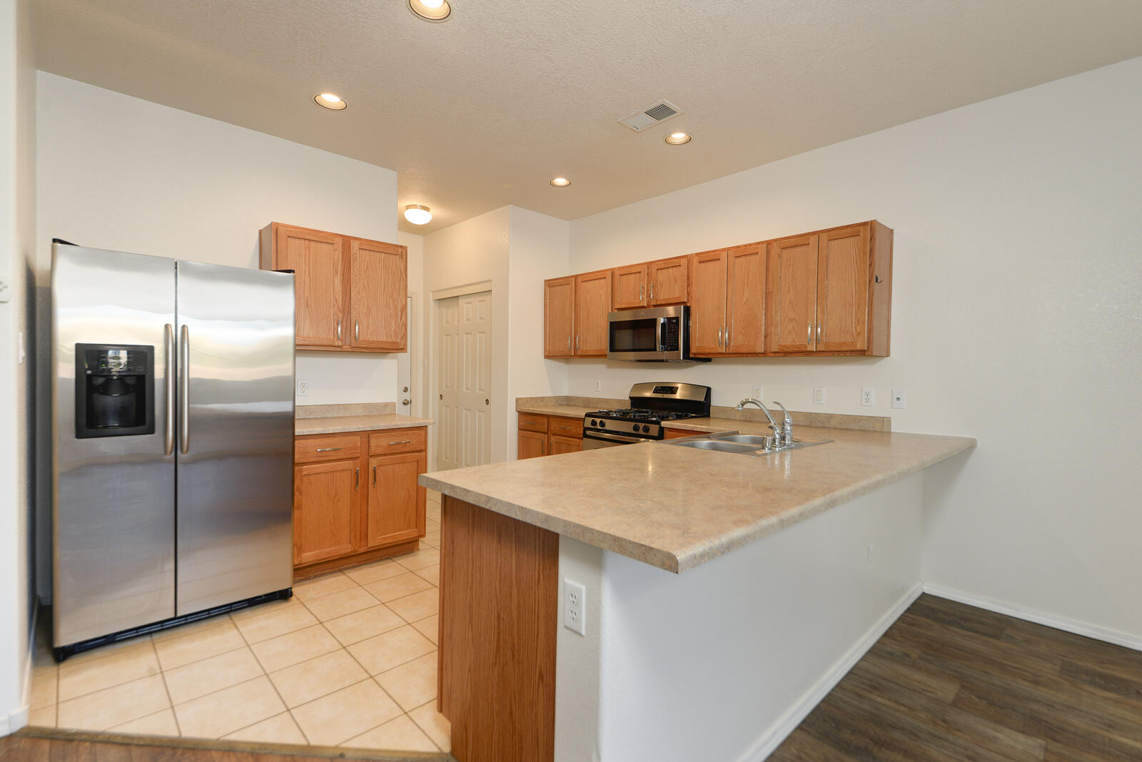 2147 Cortina Loop, Rio Rancho, New Mexico image 12