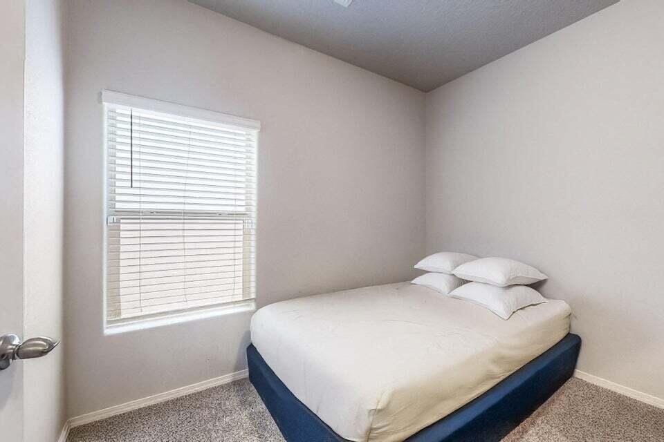 1472 Tierra Verde Loop, Los Lunas, New Mexico image 17