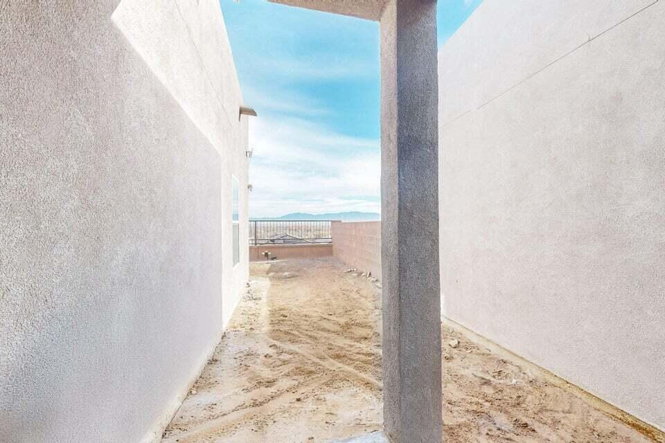 1472 Tierra Verde Loop, Los Lunas, New Mexico image 25