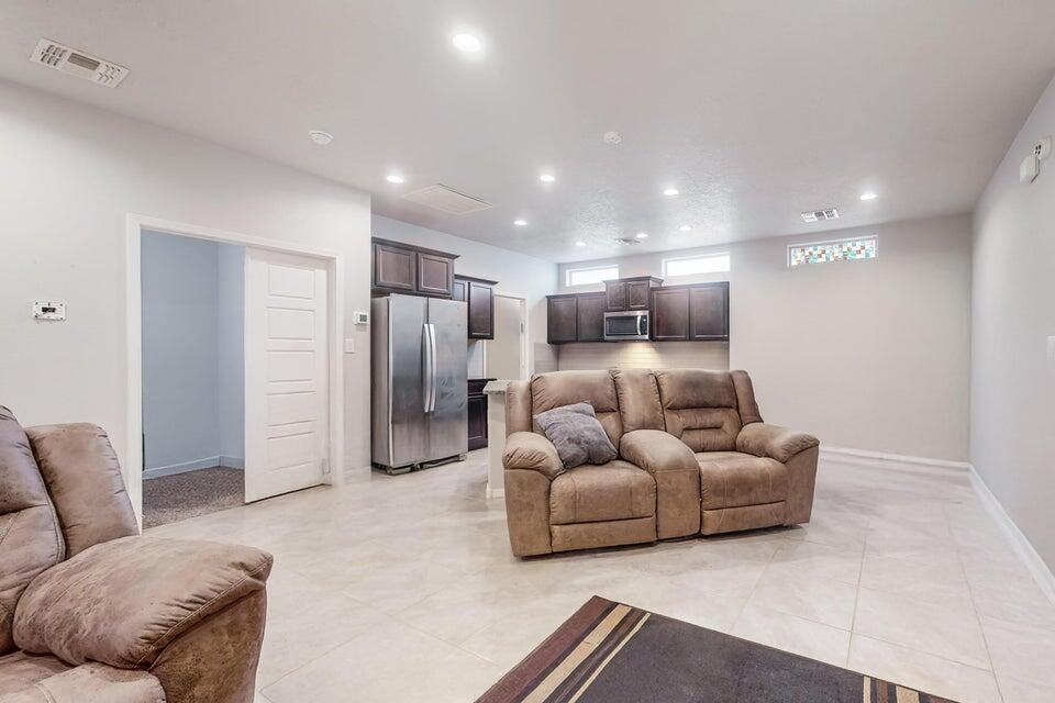 1472 Tierra Verde Loop, Los Lunas, New Mexico image 7