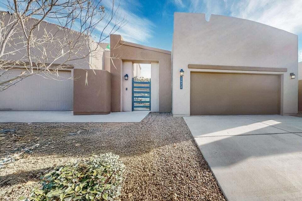 1472 Tierra Verde Loop, Los Lunas, New Mexico image 1