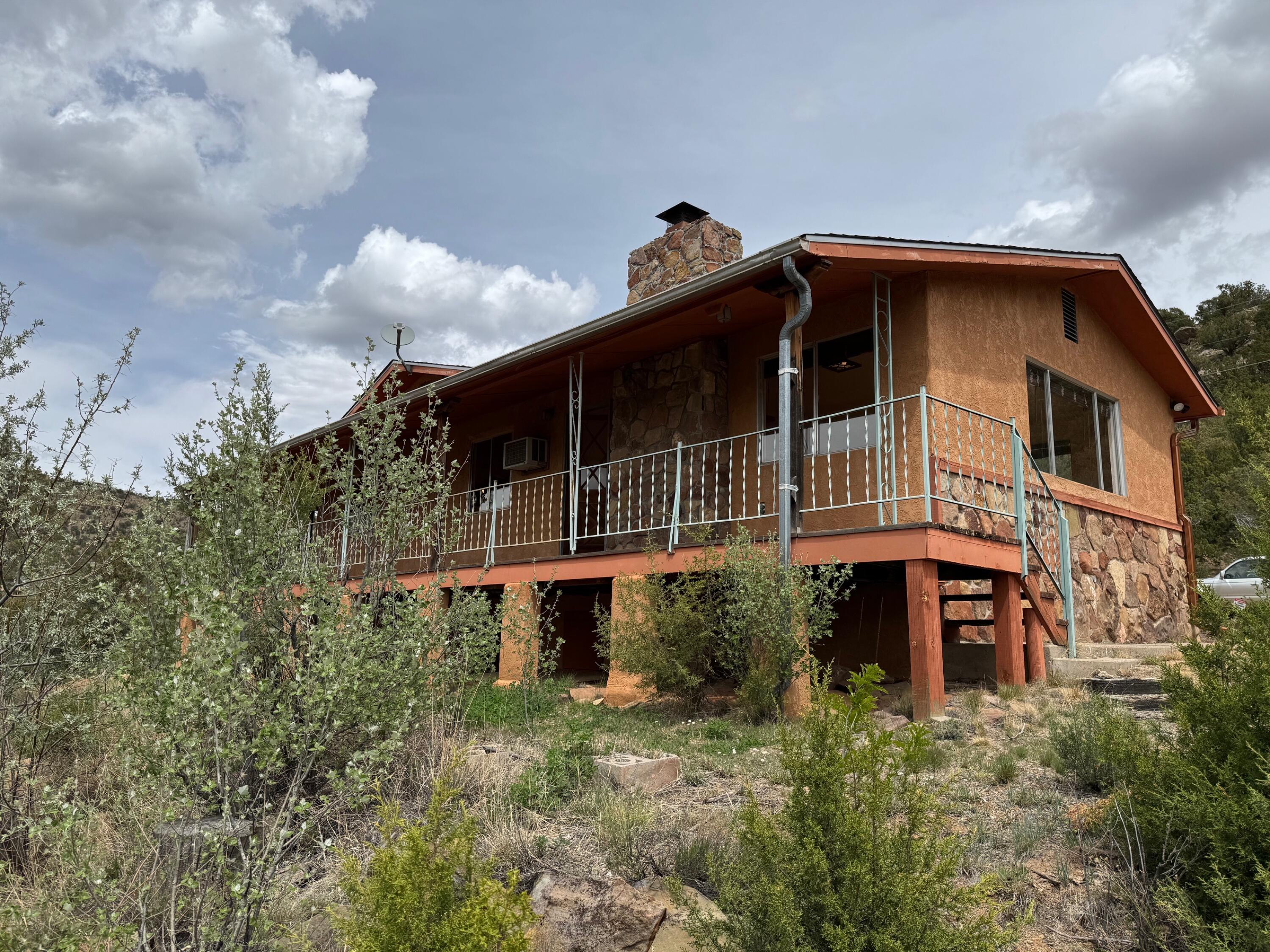 184 Rincon Loop Road