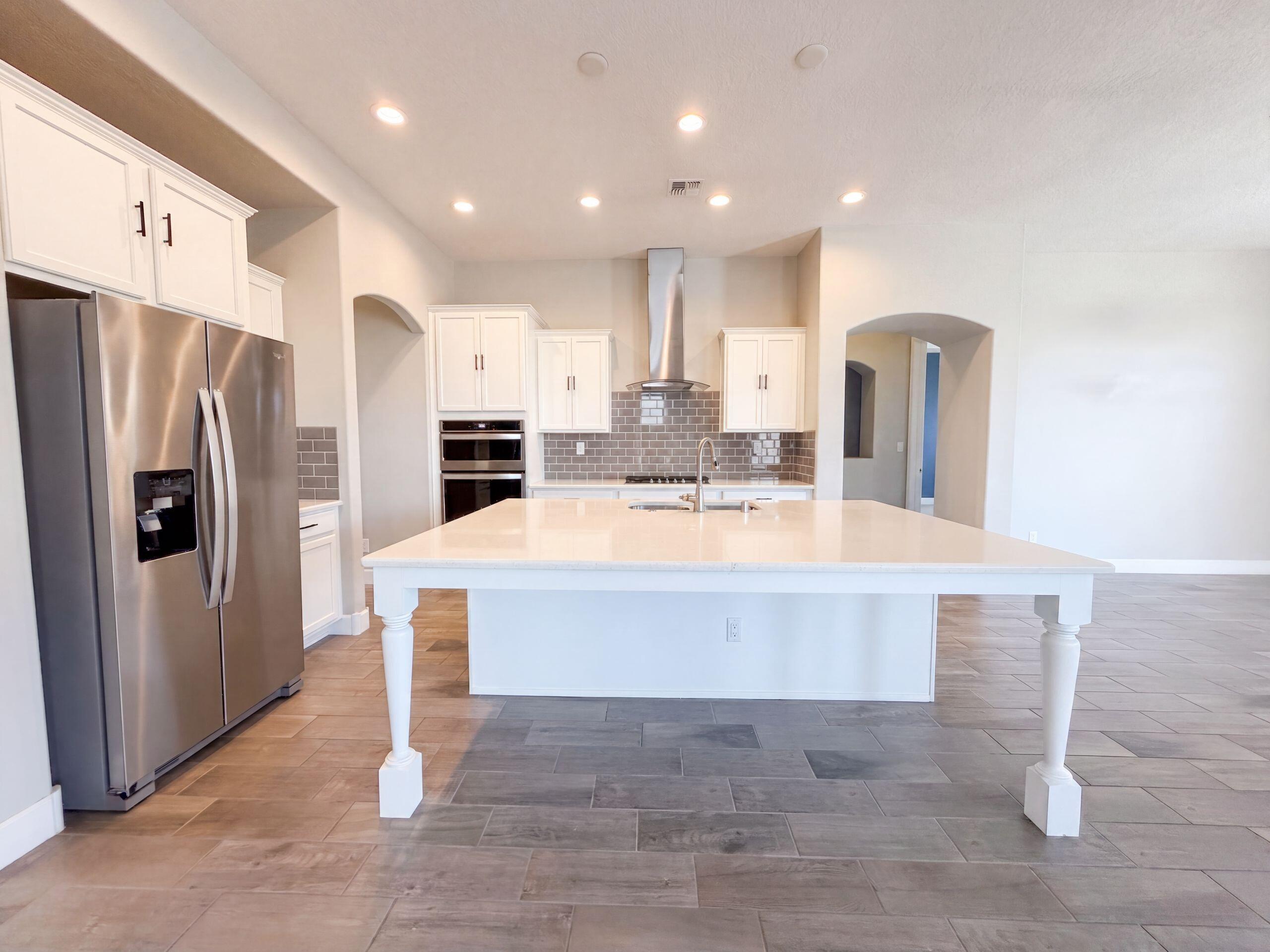 5453 Pikes Peak Loop NE