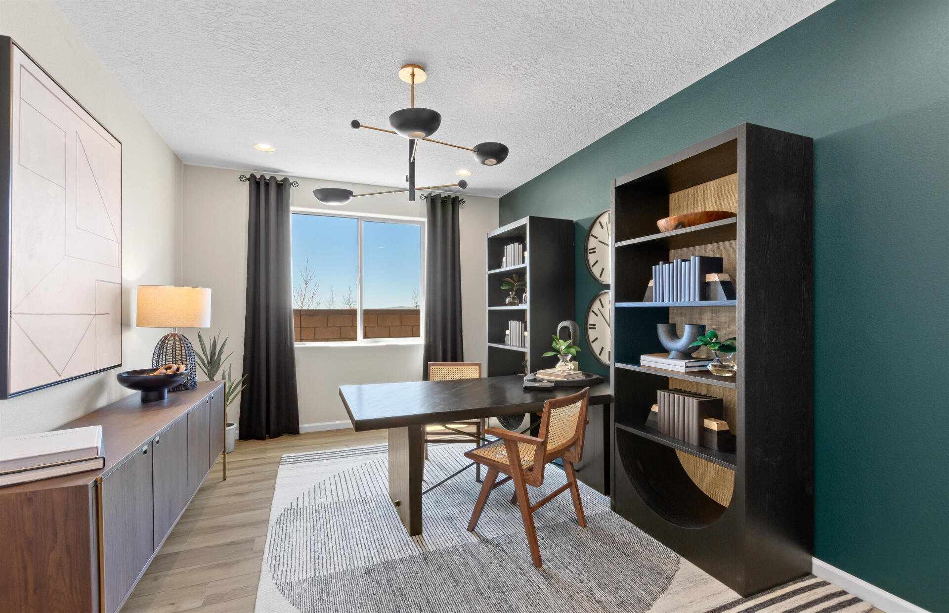 604 Amatista Loop SE