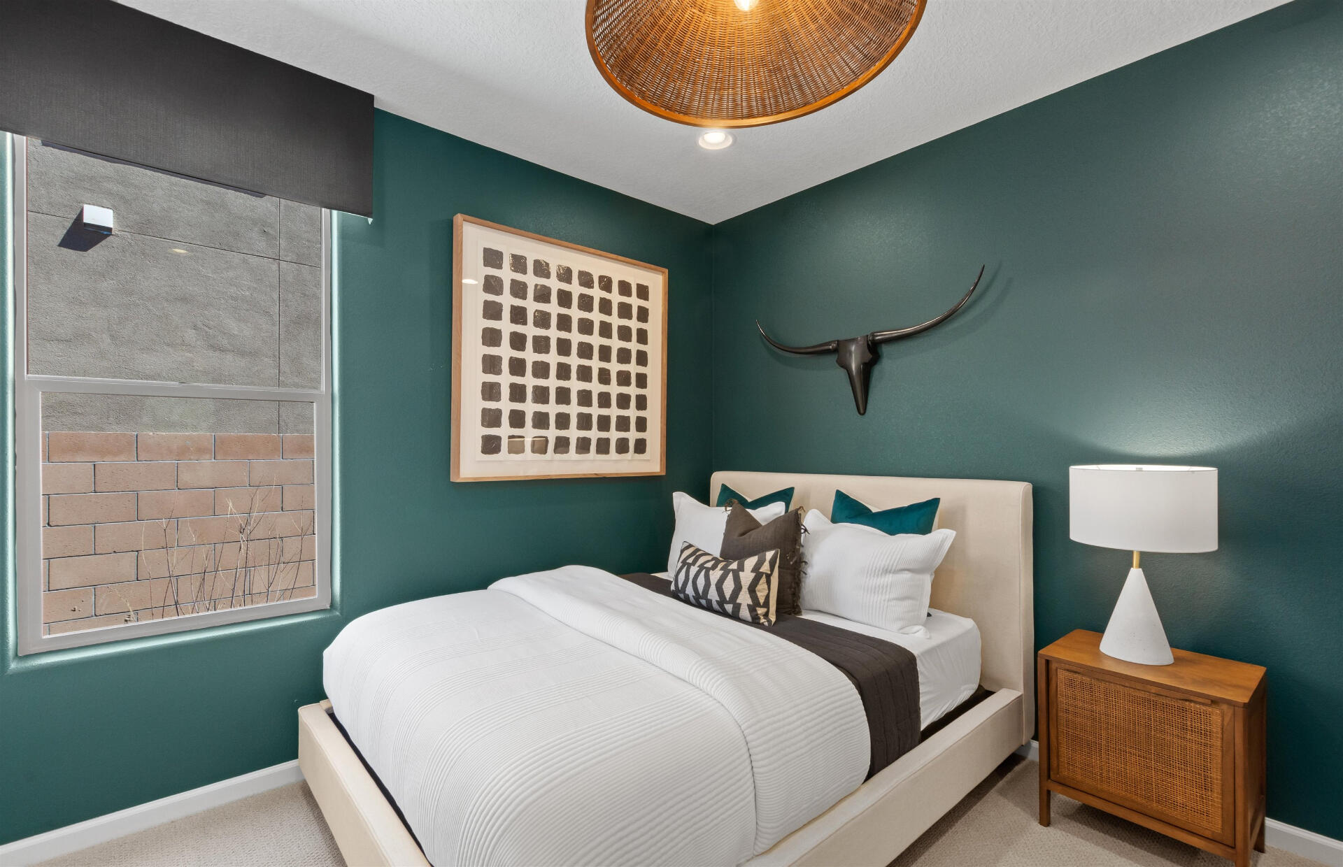 604 Amatista Loop SE