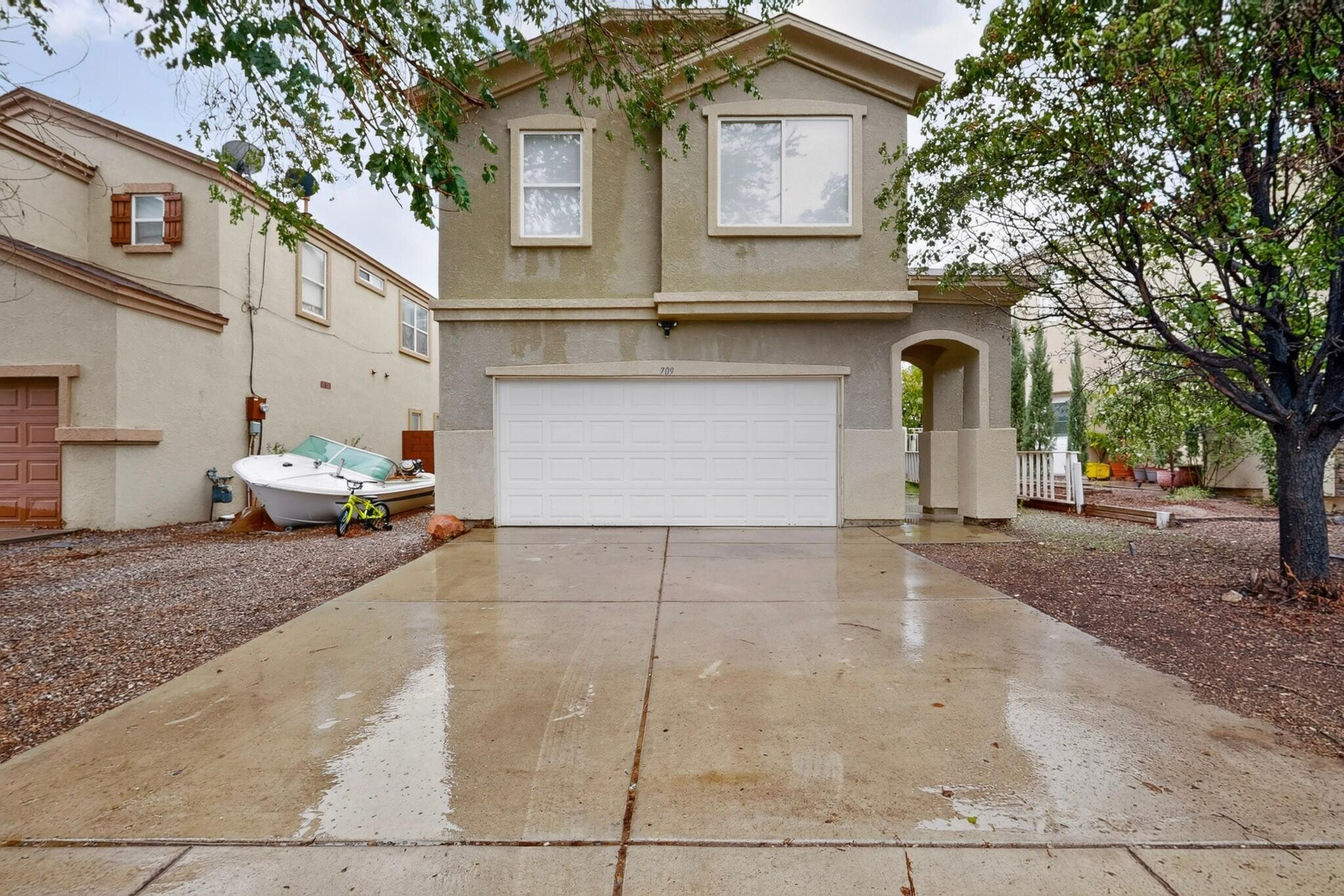709 Los Viejos Drive SW
