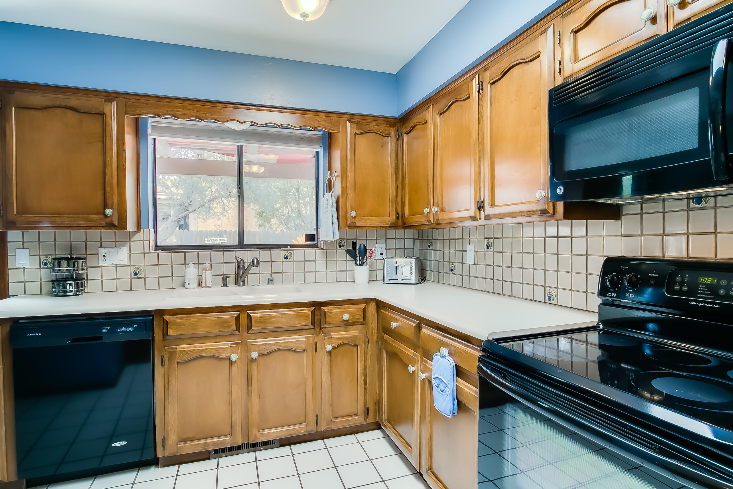 2802 Tramway Circle, Albuquerque, New Mexico image 4