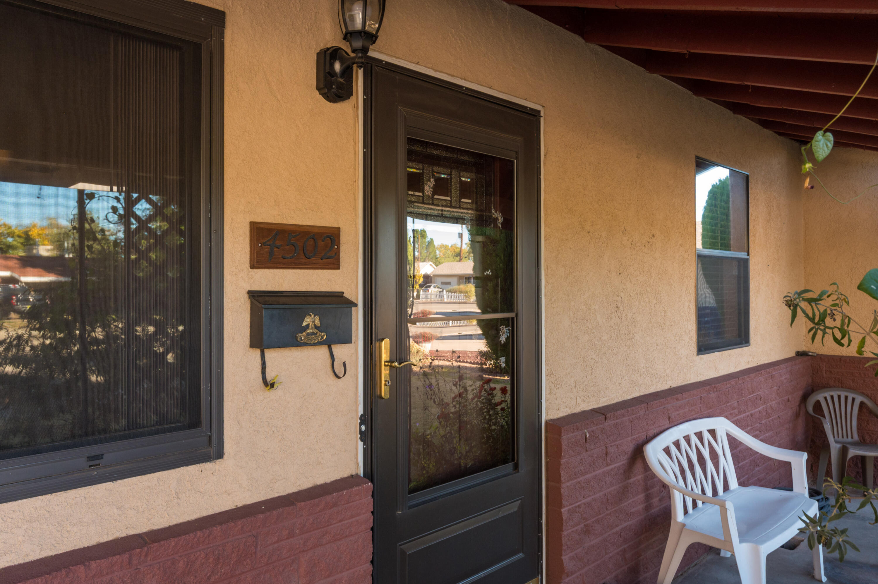 Albuquerque, New Mexico 87107, United States, 3 Bedrooms Bedrooms, ,2 BathroomsBathrooms,Residential,Active,240160