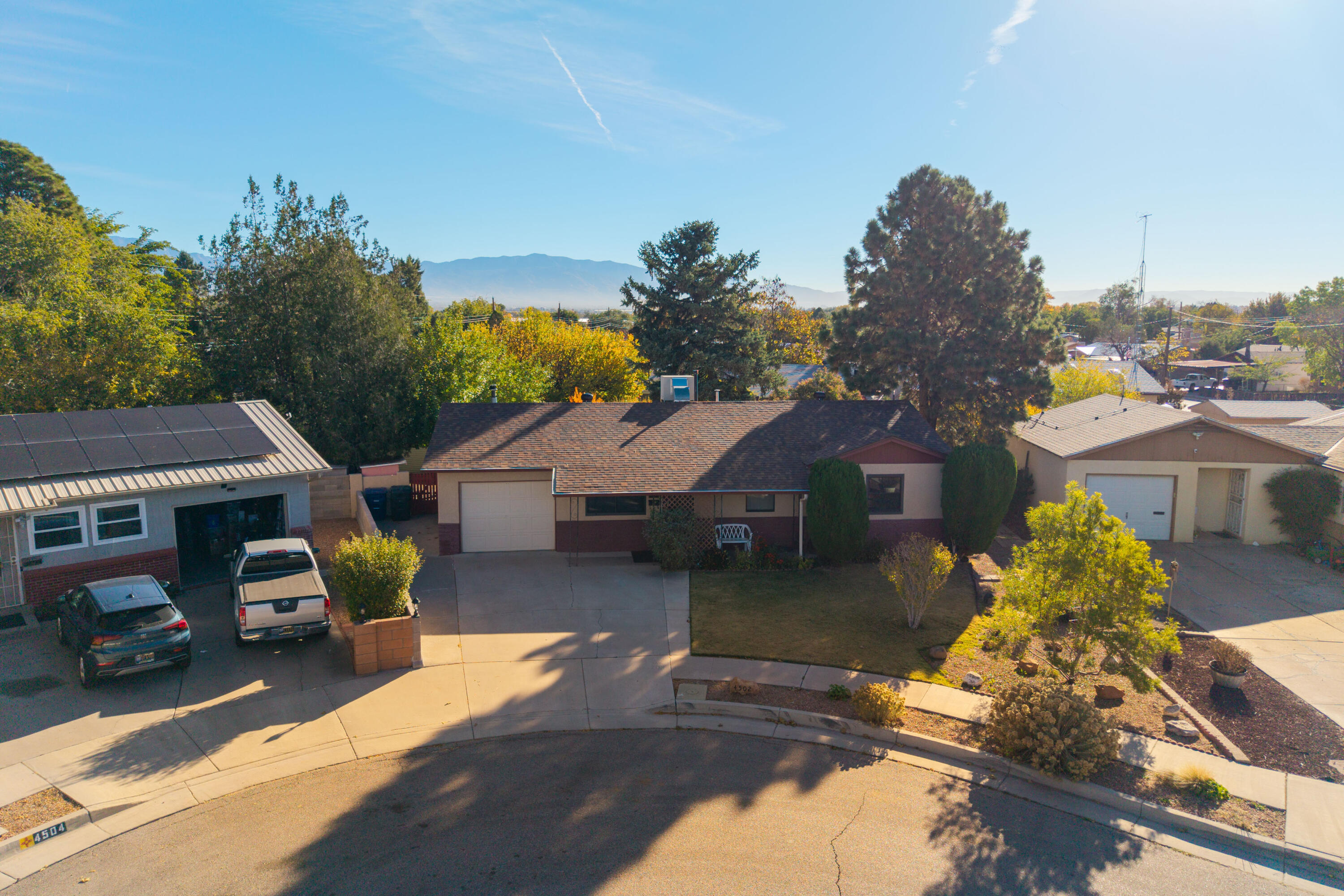 Albuquerque, New Mexico 87107, United States, 3 Bedrooms Bedrooms, ,2 BathroomsBathrooms,Residential,Active,240160