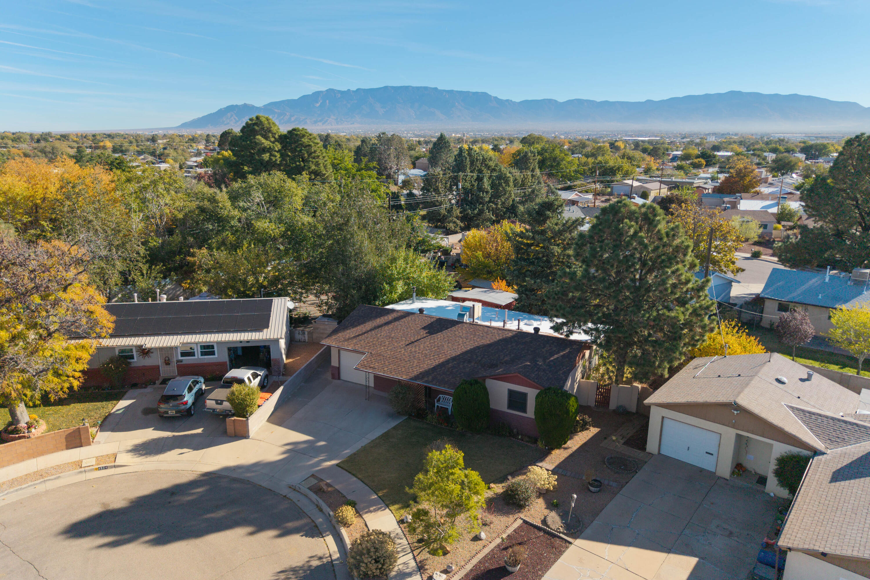Albuquerque, New Mexico 87107, United States, 3 Bedrooms Bedrooms, ,2 BathroomsBathrooms,Residential,Active,240160