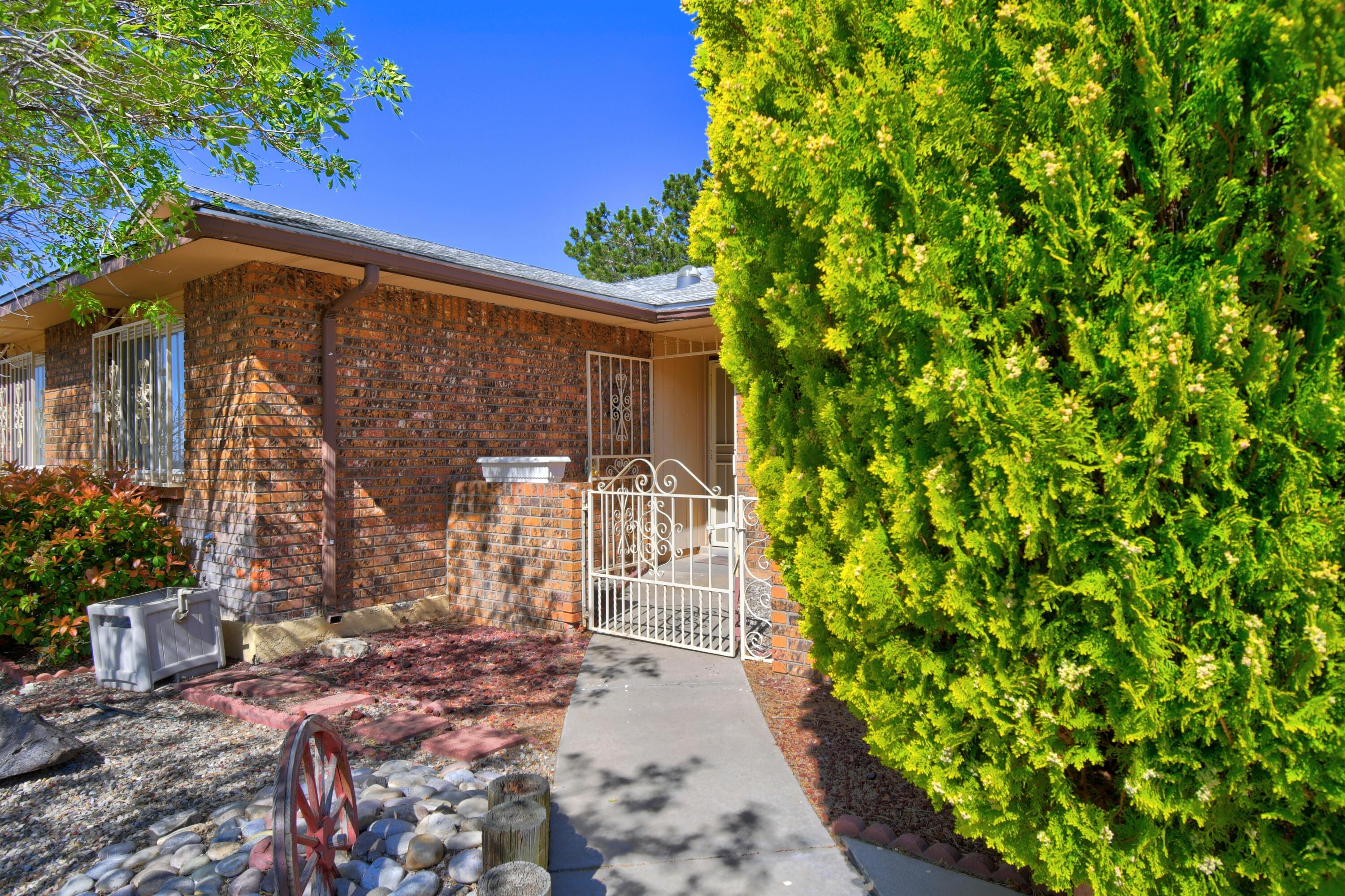 1405 Nemesia Place, Albuquerque, New Mexico image 2