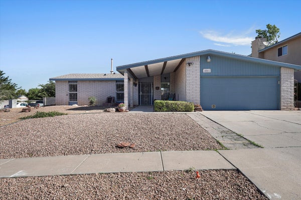 6901 GISELE DR NE, ALBUQUERQUE, NM 87109 - Image 14e29fcf7a026fa478bbb096ff740f32/1548392959