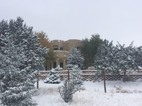 8 Camino Coyote Edgewood NM 87015