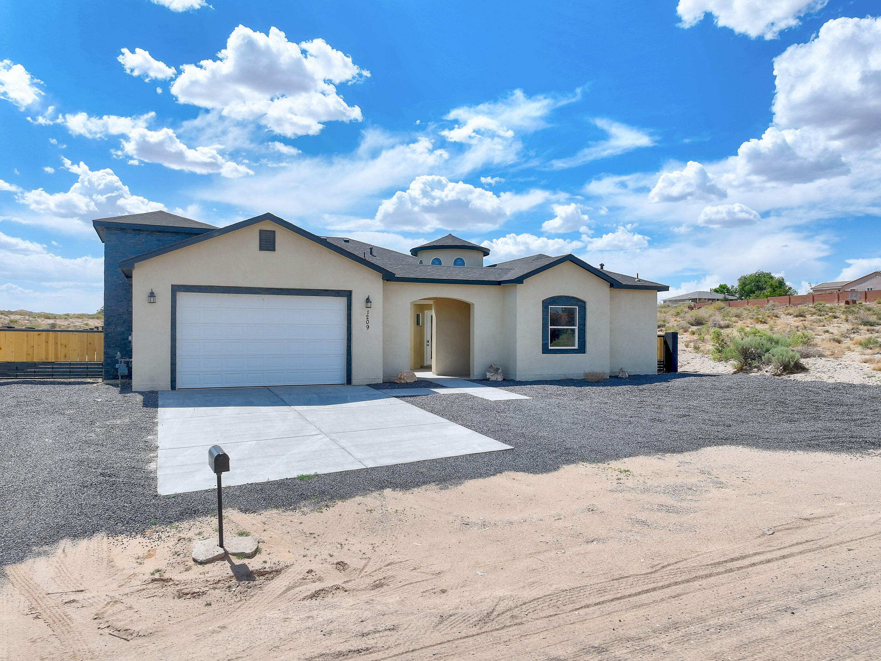 1209 11th Street, Rio Rancho, New Mexico image 1