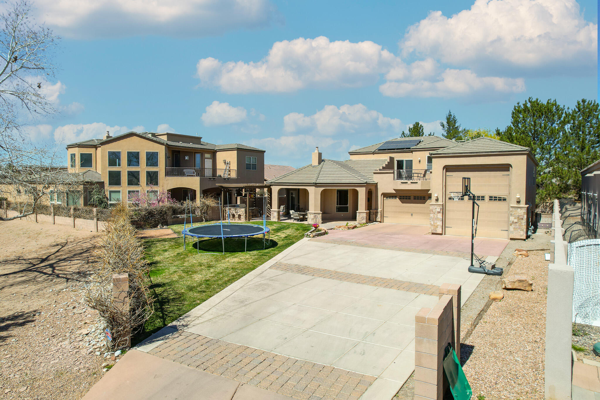 323 Nuevo Hacienda Lane NW