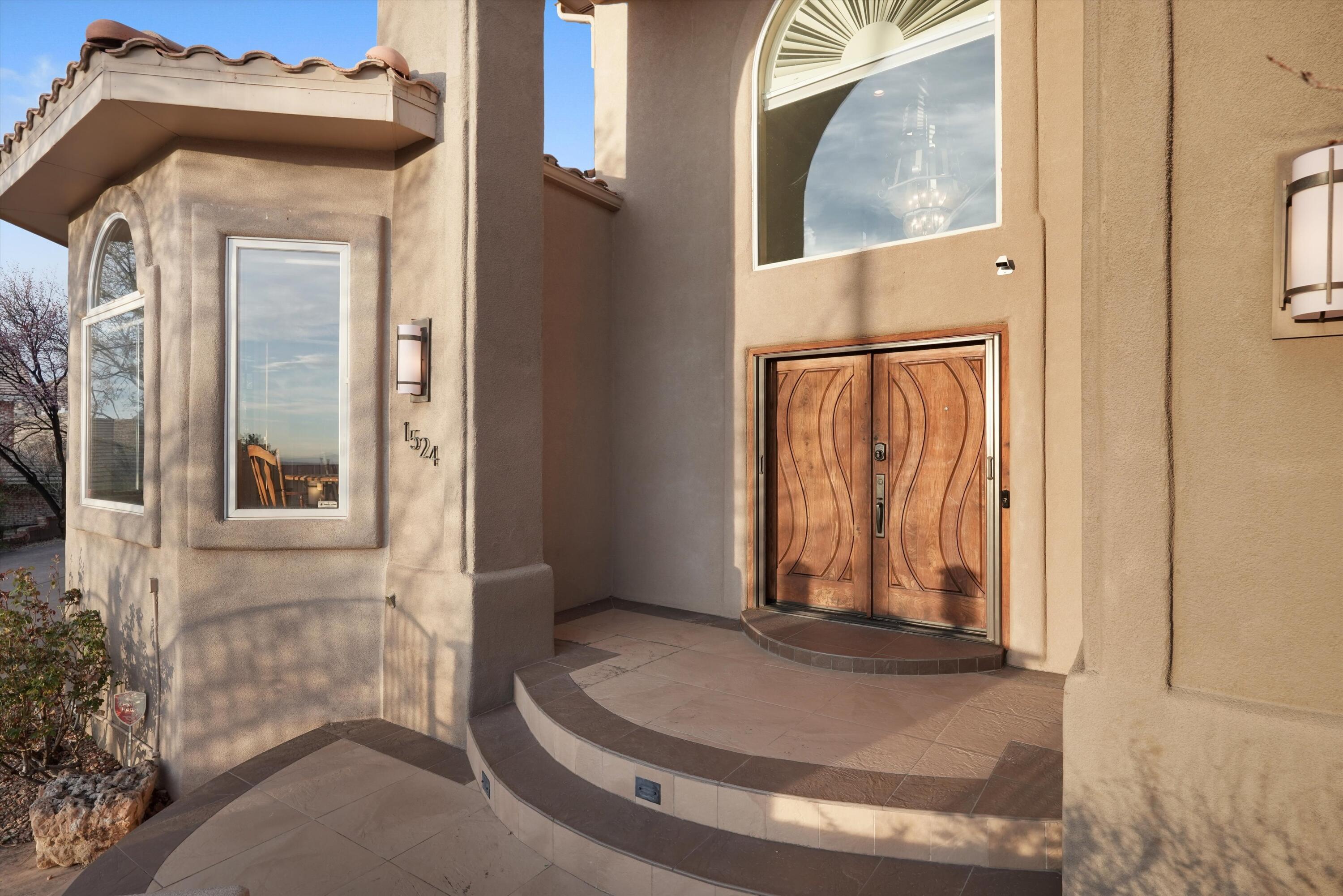 1524 Tejana Mesa Place NE